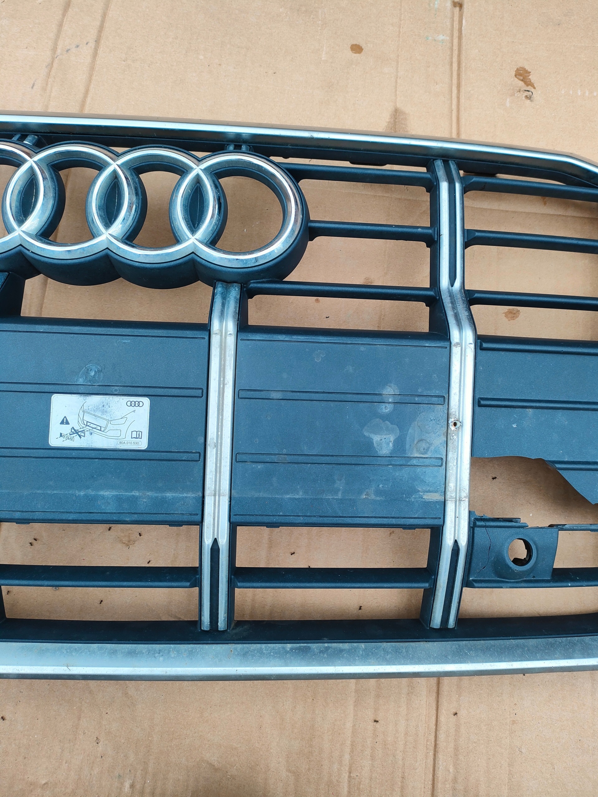 ! Grille 4K0853651F 4K0853653F Audi A6 C8 Chrom