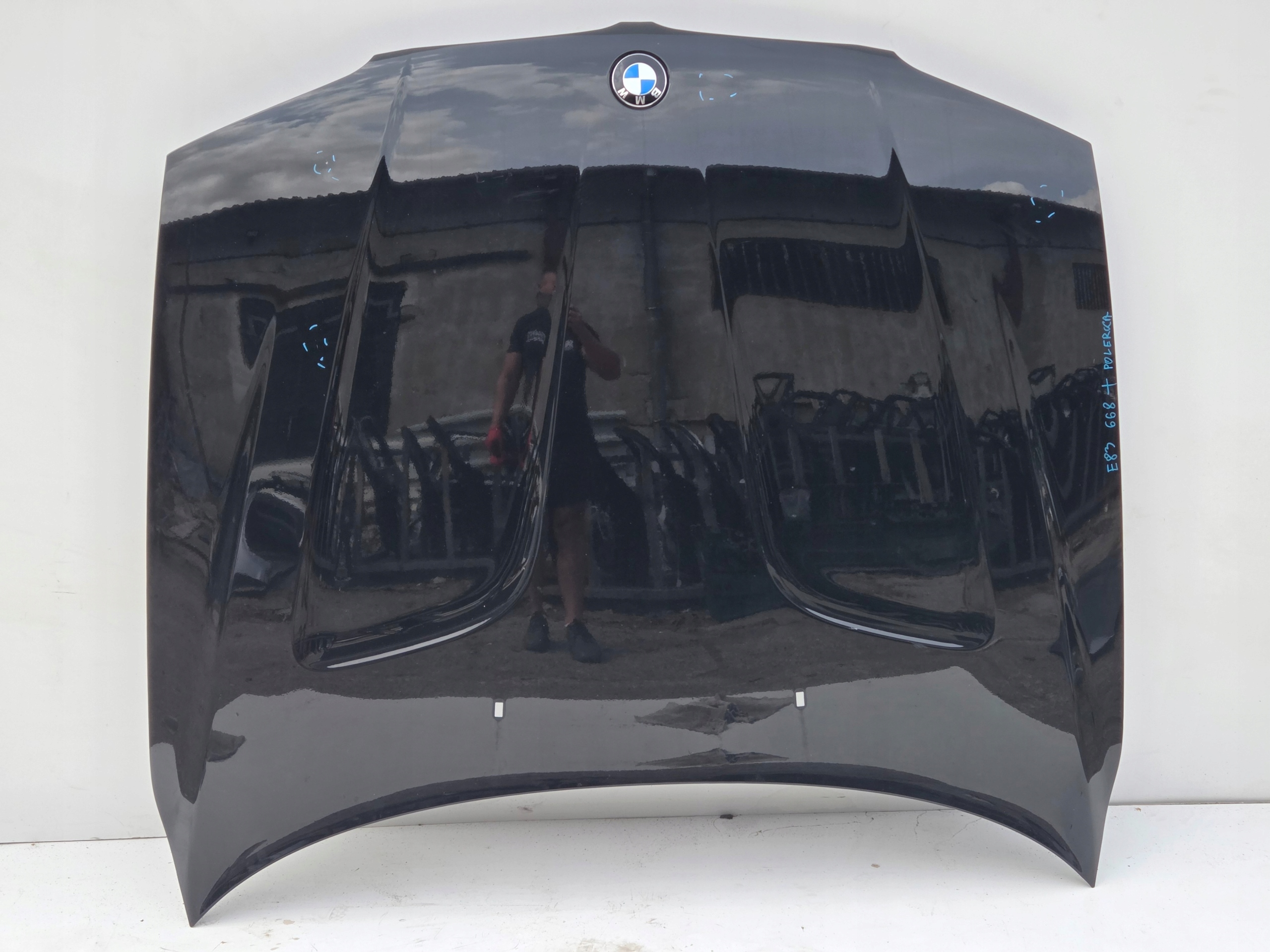 bonnet BMW X3 E83 SCHWARZ 2 668/9