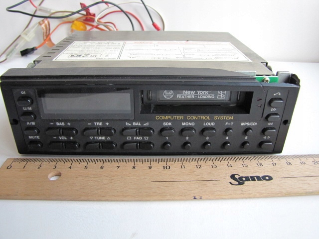 STARE RADIO SAMOCHODOWE 11