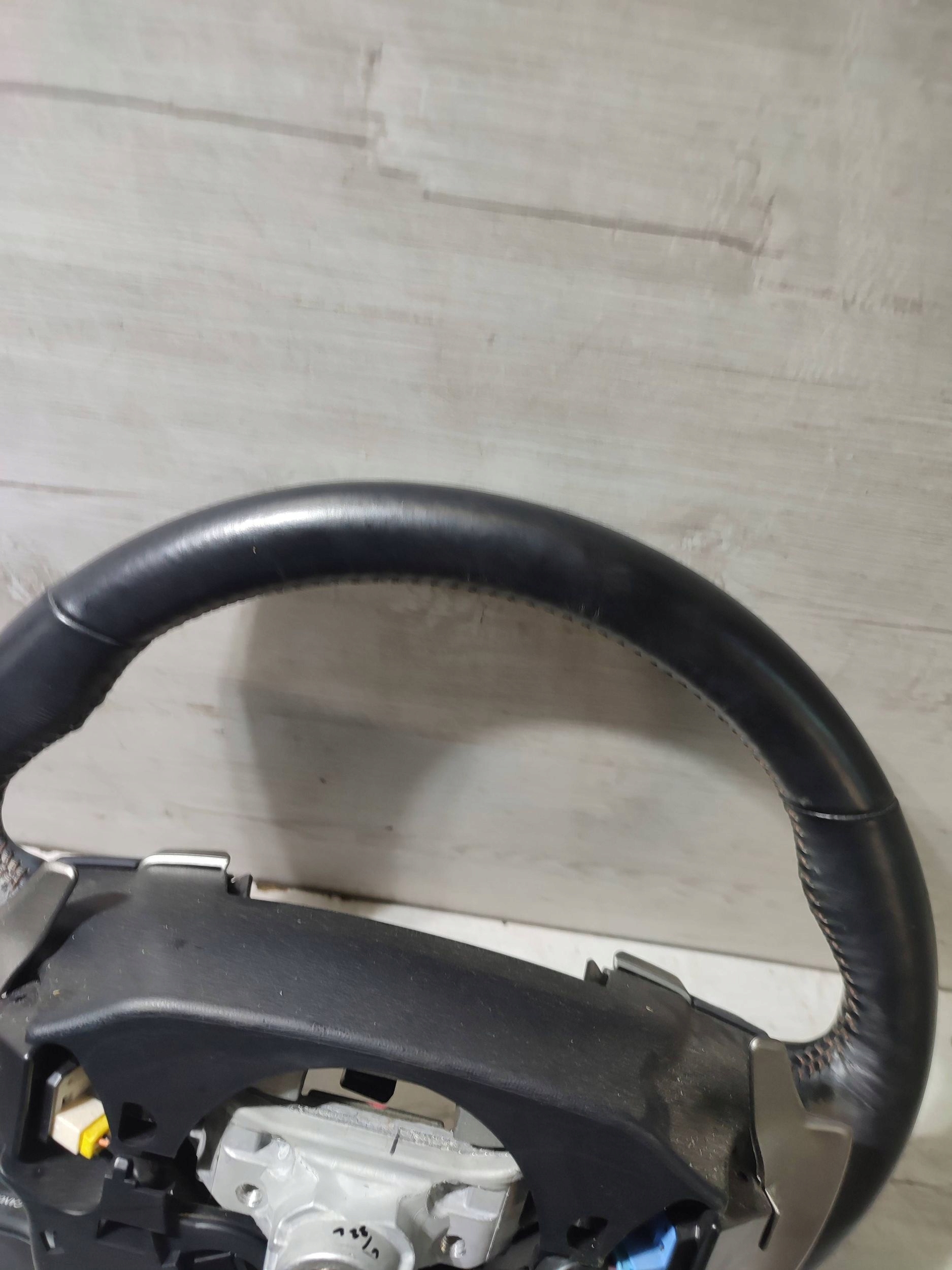 Lexus RC 2019 steering wheel, with shifting