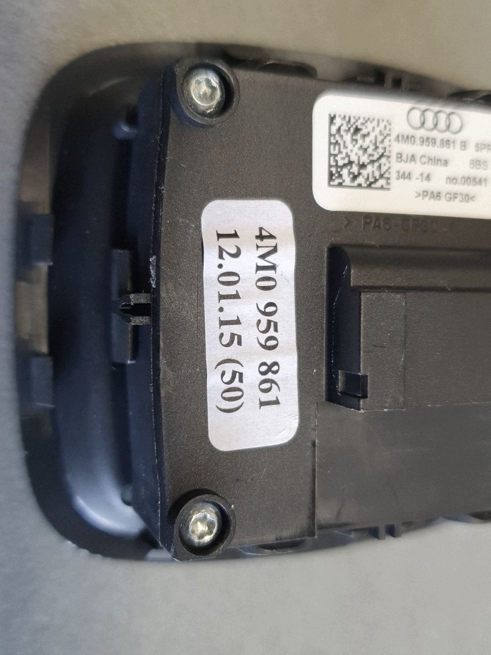 Audi Q7 4M switch seat 4M0959861