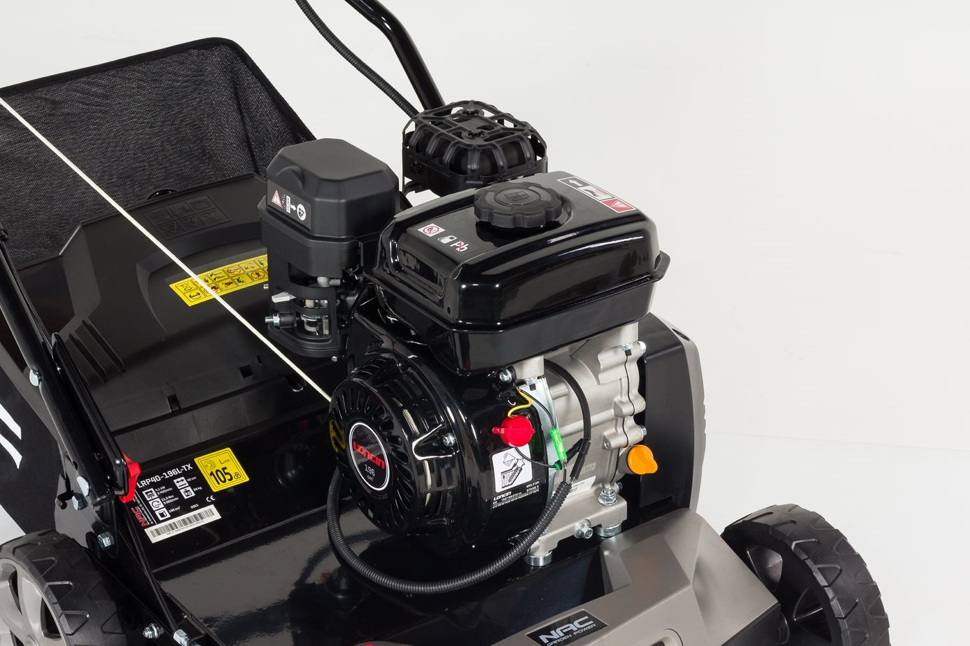 Wertykulator AERATOR Spalinowy do trawy NAC Loncin 196 cm3 40cm 2w1 2 Wałki Szerokość robocza 40 cm