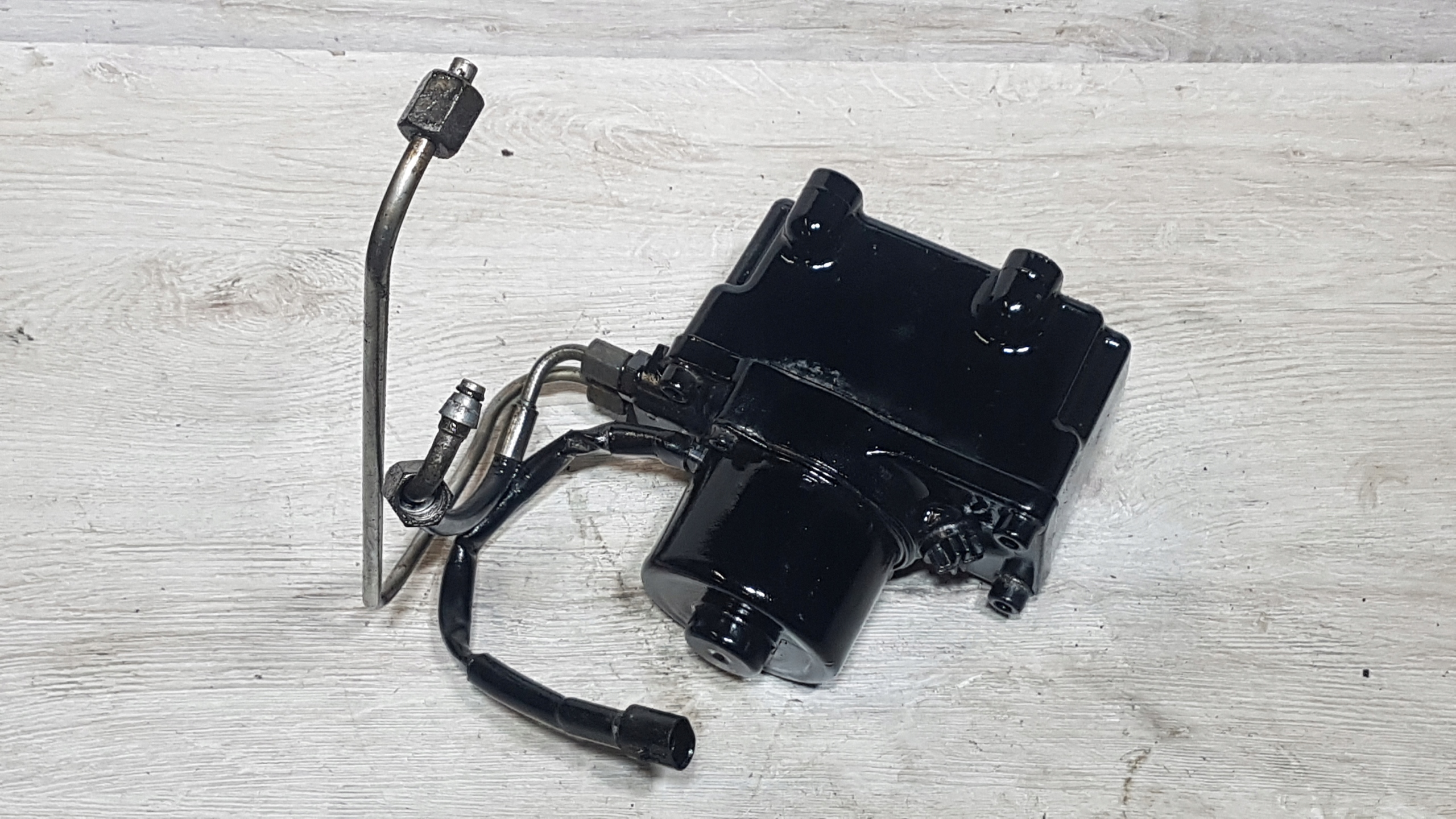 POMPKA PODNOSZENIA KABINY ELEKTRYCZNA MAN TGX TGS