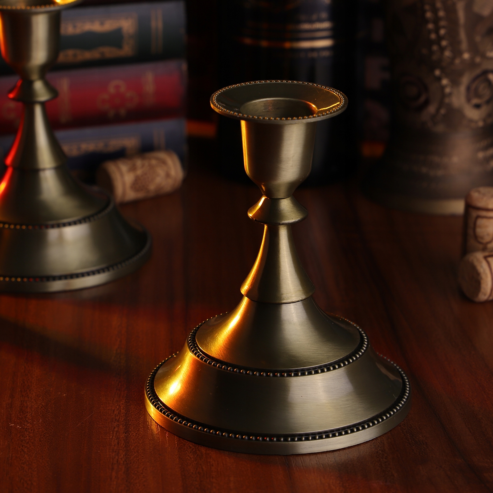 Świecznik Retro Świecznik Vintage Rodzaj inny