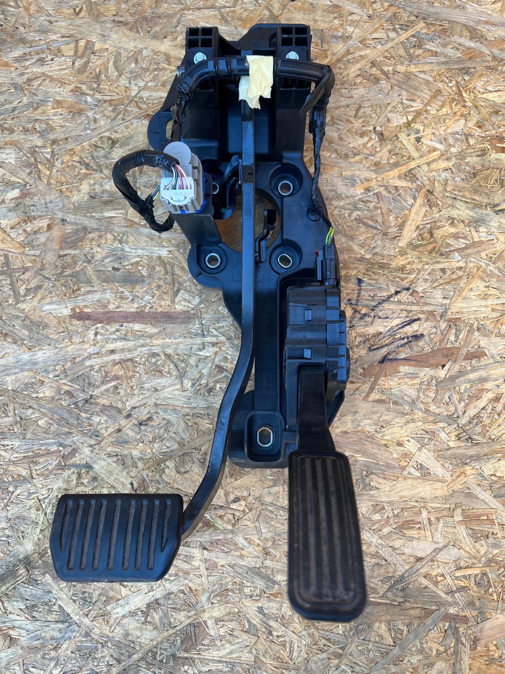 PEDAŁ HAMULCA GAZU FORD MONDEO MK5 FG9C-9F856EAD