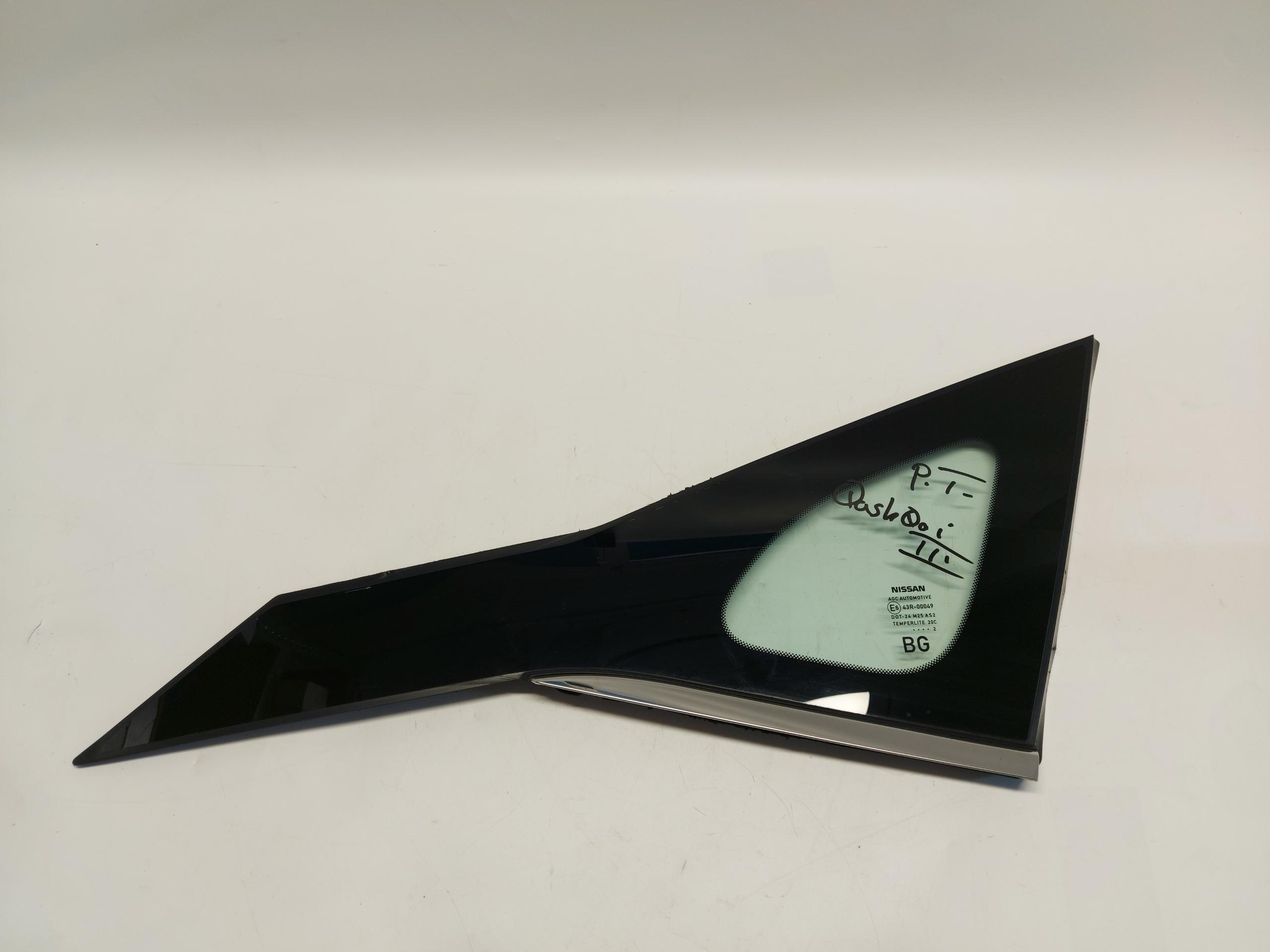 Nissan Qashqai J12 window bodywork right rear part