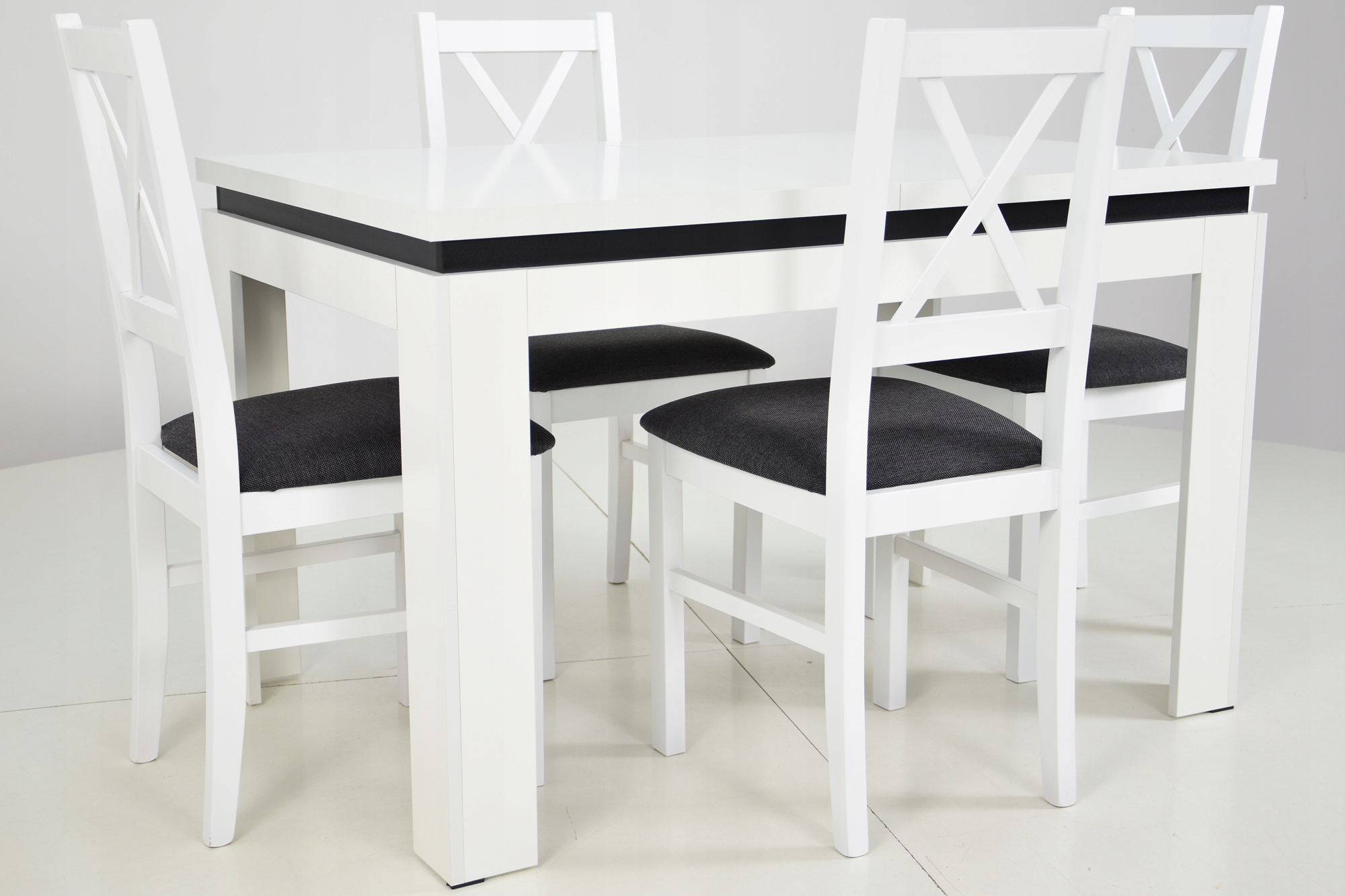 4 SKANDYNAWSKIE krzesła KRZYŻAK i Rozkładany STÓŁ Kształt blatu prostokątny