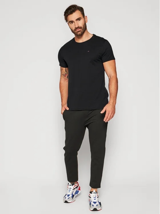 TOMMY JEANS T-shirt Regular Fit čierny DM0DM04411 M Značka Tommy Jeans