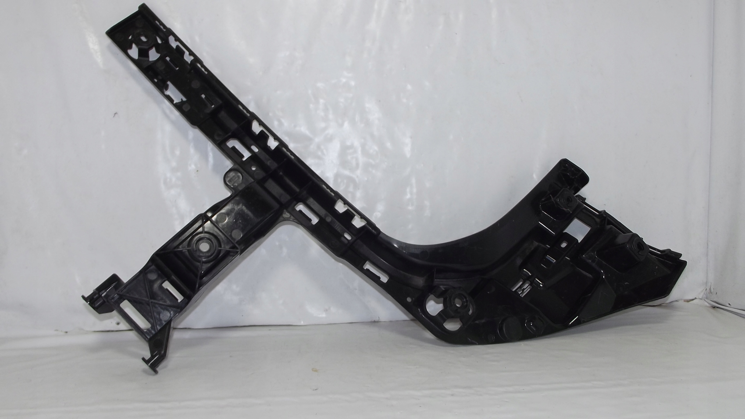 BMW X1 F48 bumper bracket left rear part 7381119
