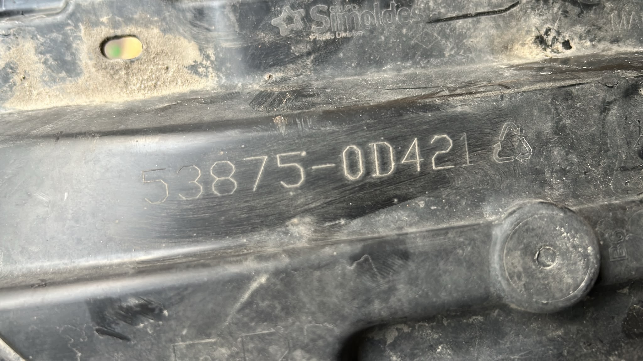 mudguard right right front front TOYOTA YARIS CROSS 21