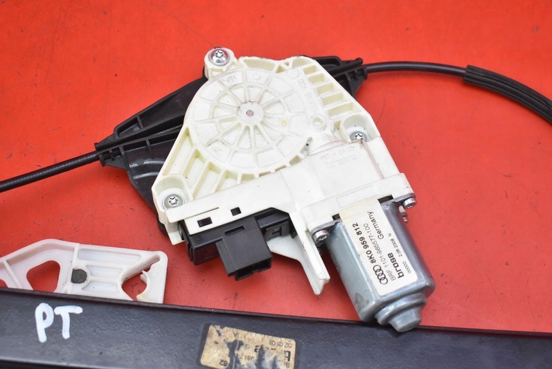 window regulator right rear part 8K0959812 AUDI A4 B8 KOMBI 07-15