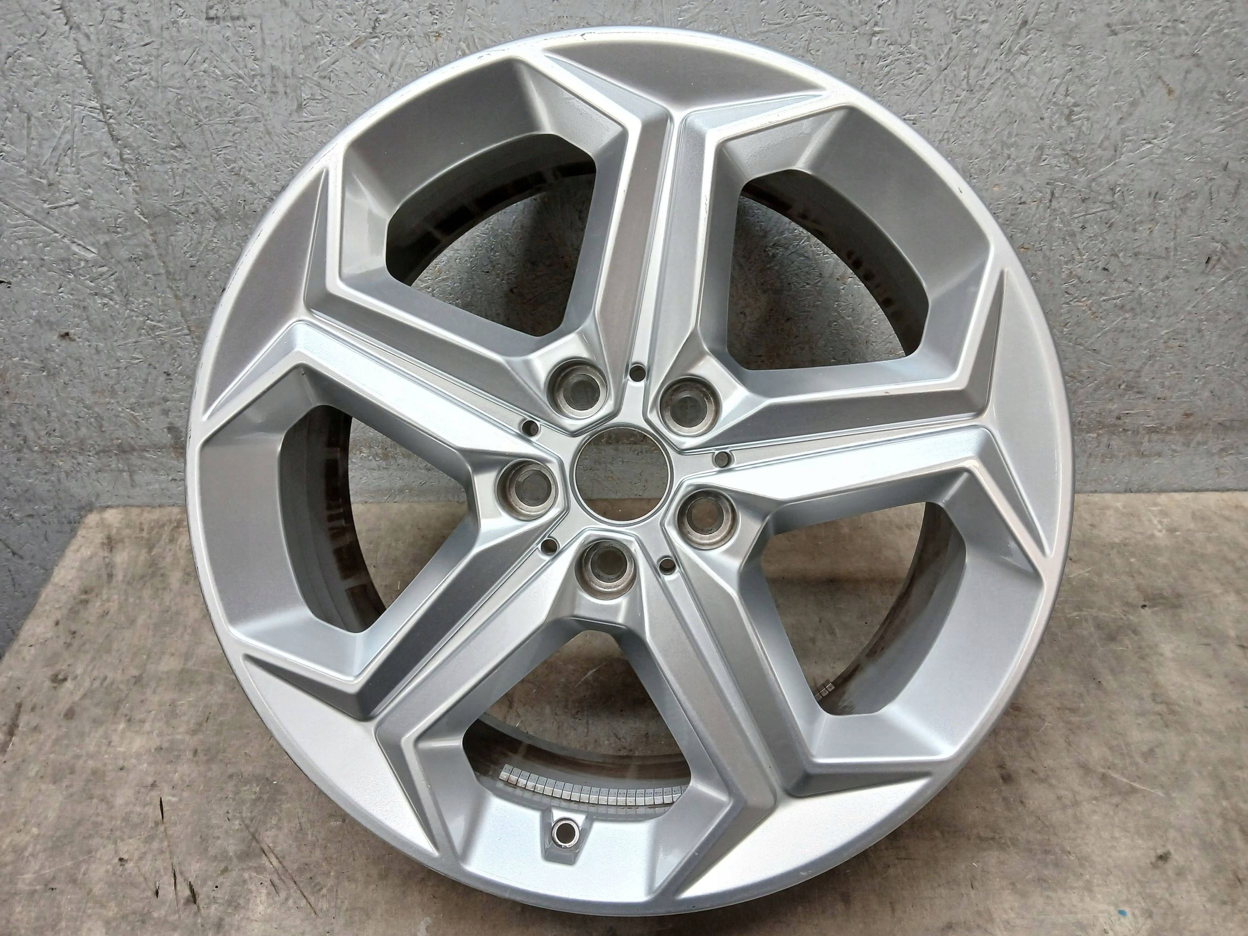 disk hliníkový BMW 7,5J 18" ET50 5X112 6898039