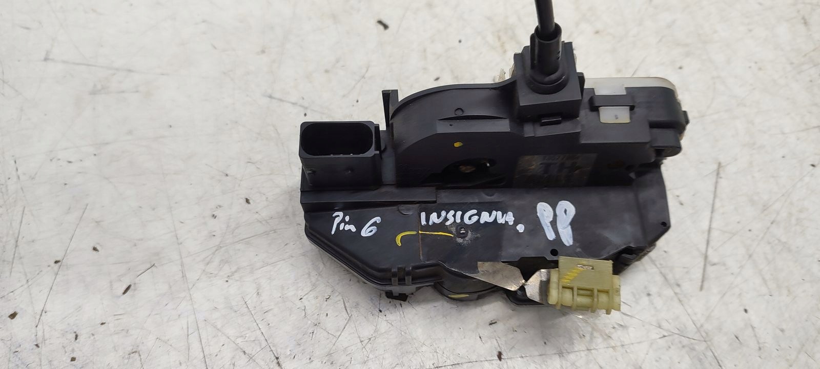 lock door front front right Opel Insignia A