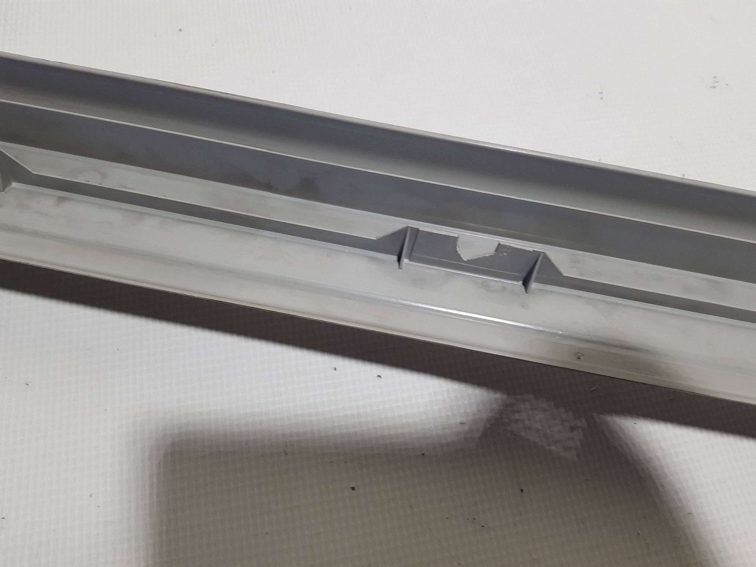 threshold front front cap moulding right Mercedes SL R230 W230