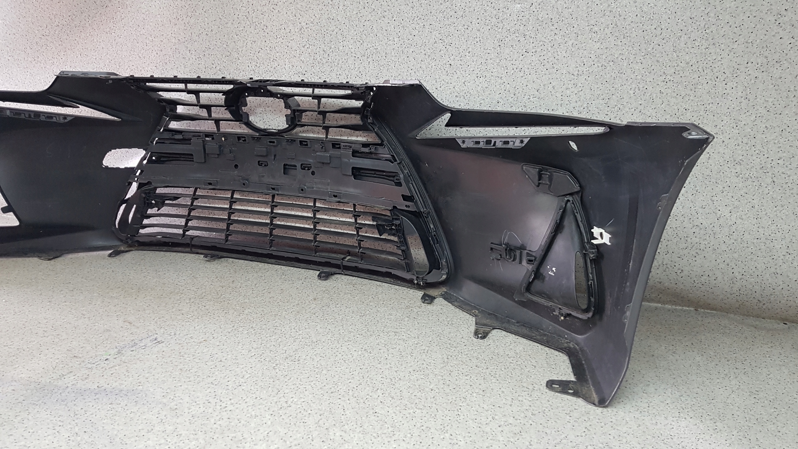 LEXUS IS200 IS 200 IS 2016 - LIFT bumper front 2165