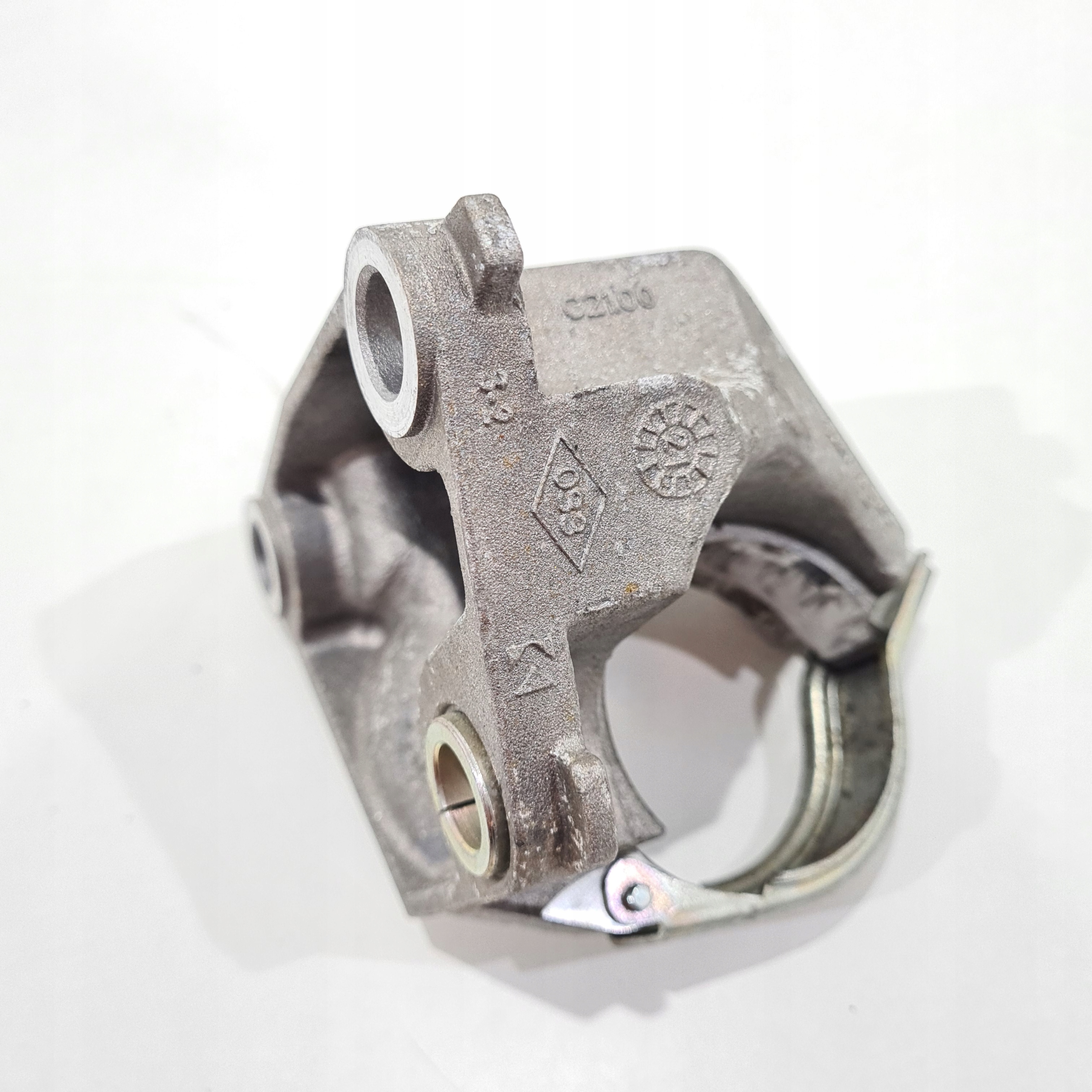 Support Demi axe RENAULT ARKANA 397748189R 1.3 TCE H5HE490