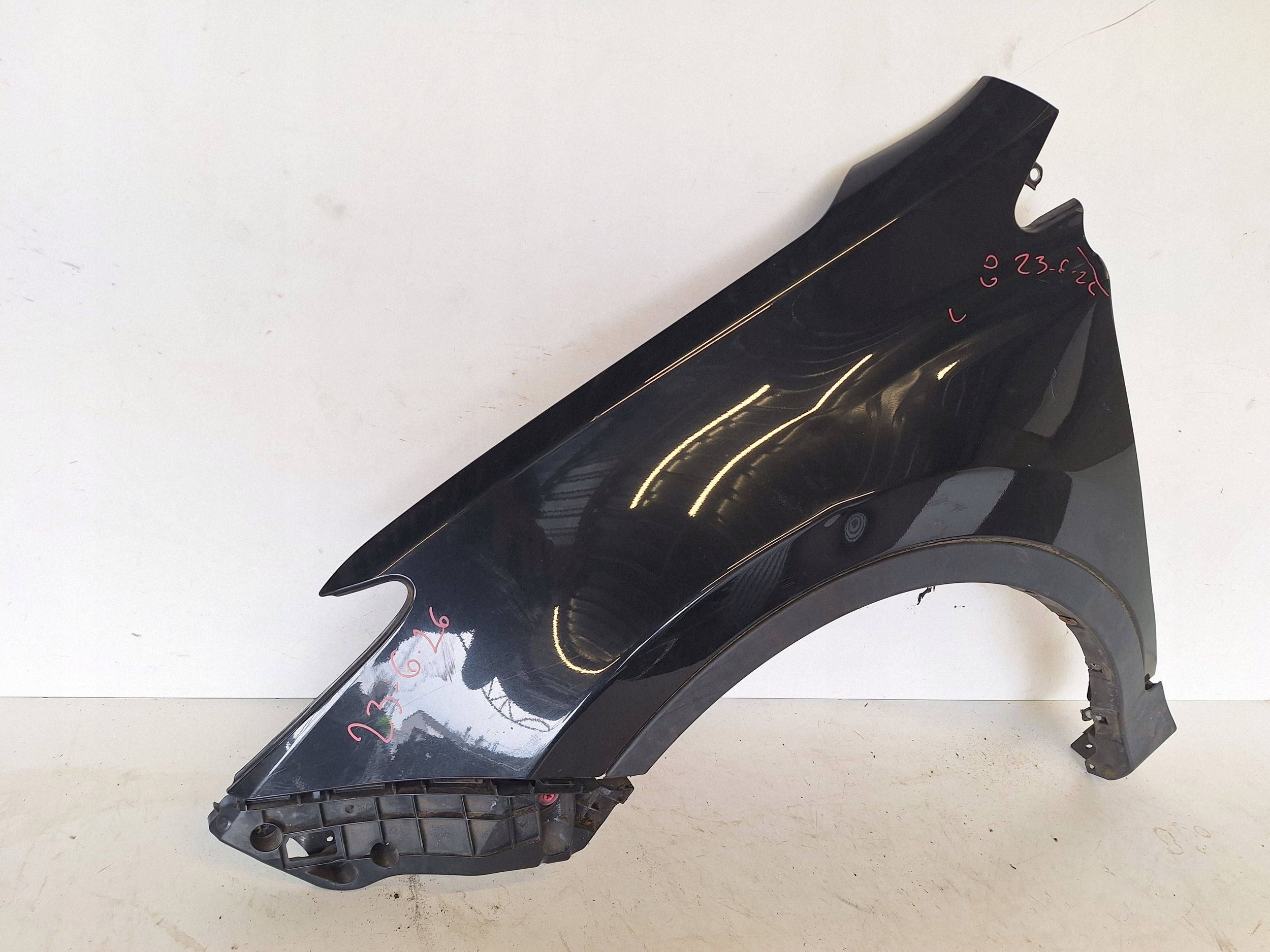 TOYOTA RAV4 IV 13-16 fender left