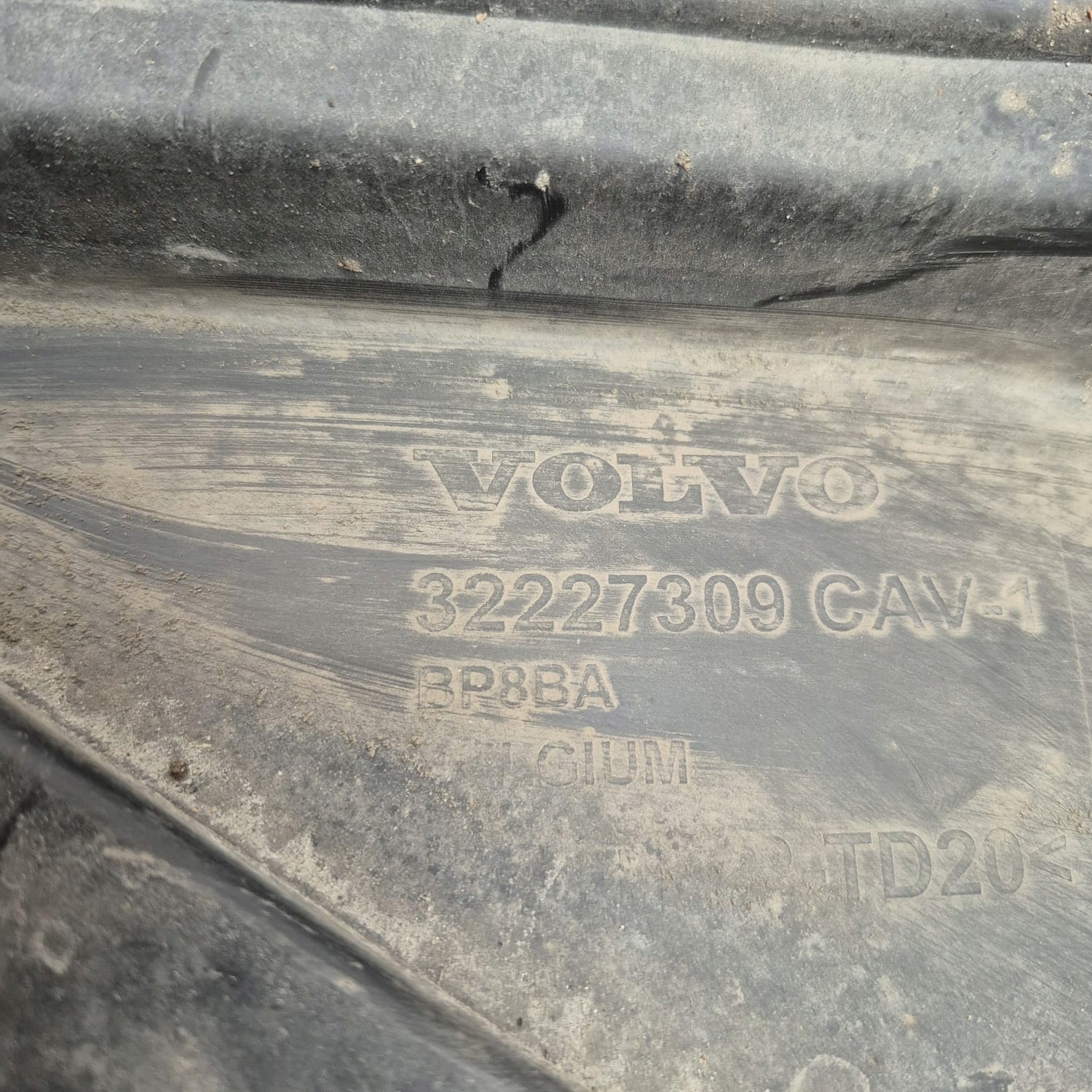 VOLVO XC40 17-> Blende Abdeckung abdeckung unter Stoßstange
