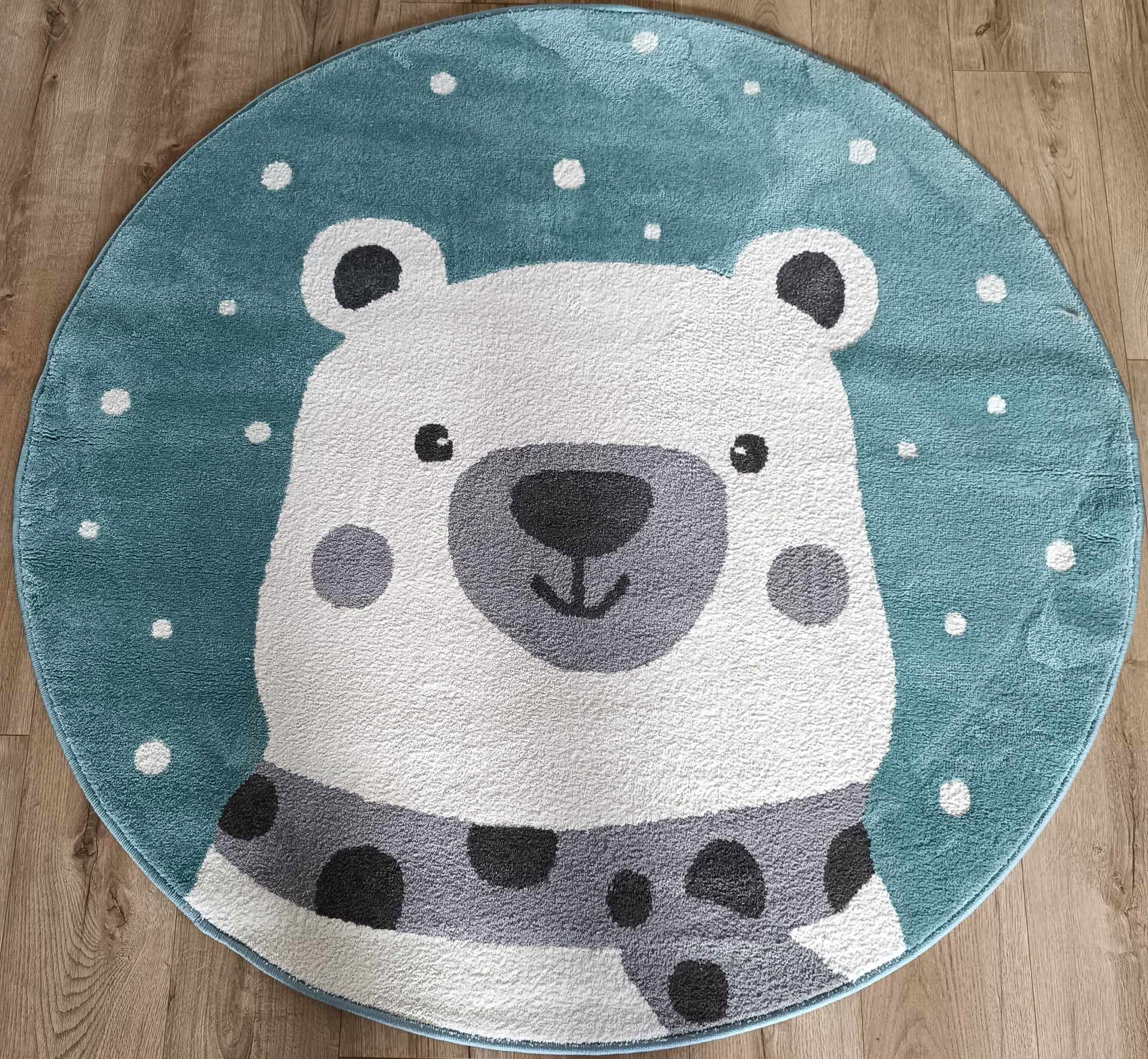 Okrúhly detský koberec s mäkkým vlasom, polárny medvedík 140 cm