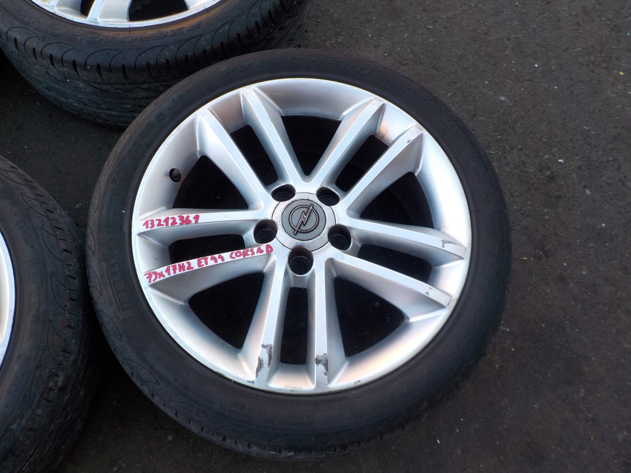 discs aluminium 17'' opel corsa d 2008r 13212361