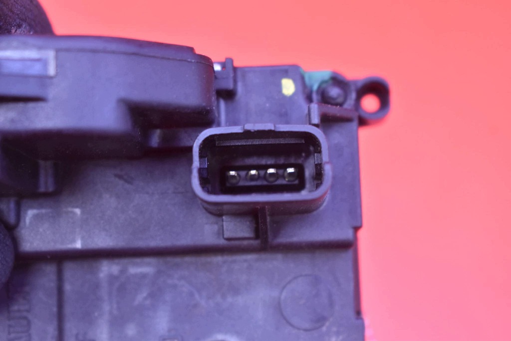 lock door left front front EU RENAULT MEGANE 3 III 5D HB 08-14