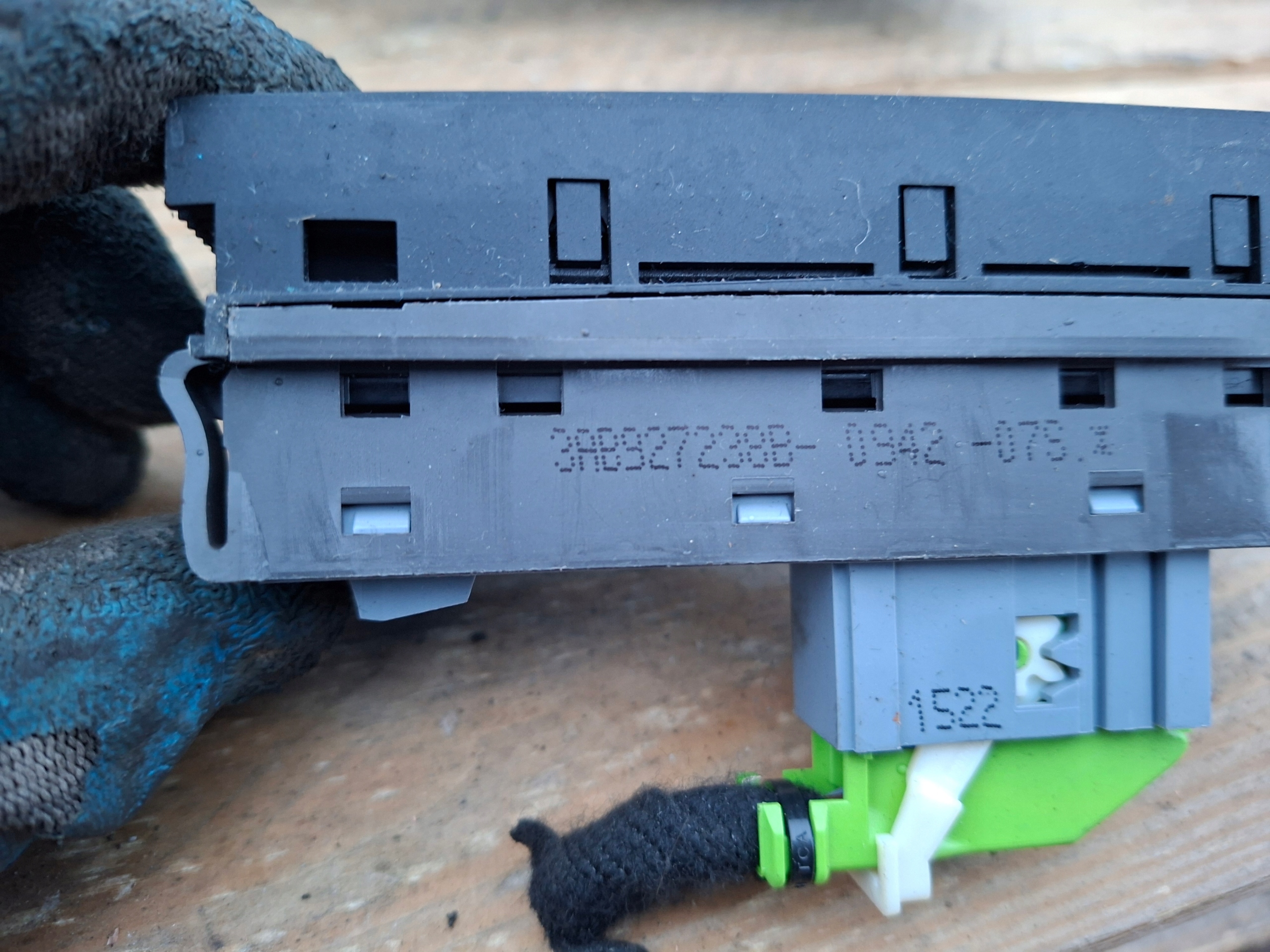 Panel controls VOLKSWAGEN Passat B7 3AB927238B