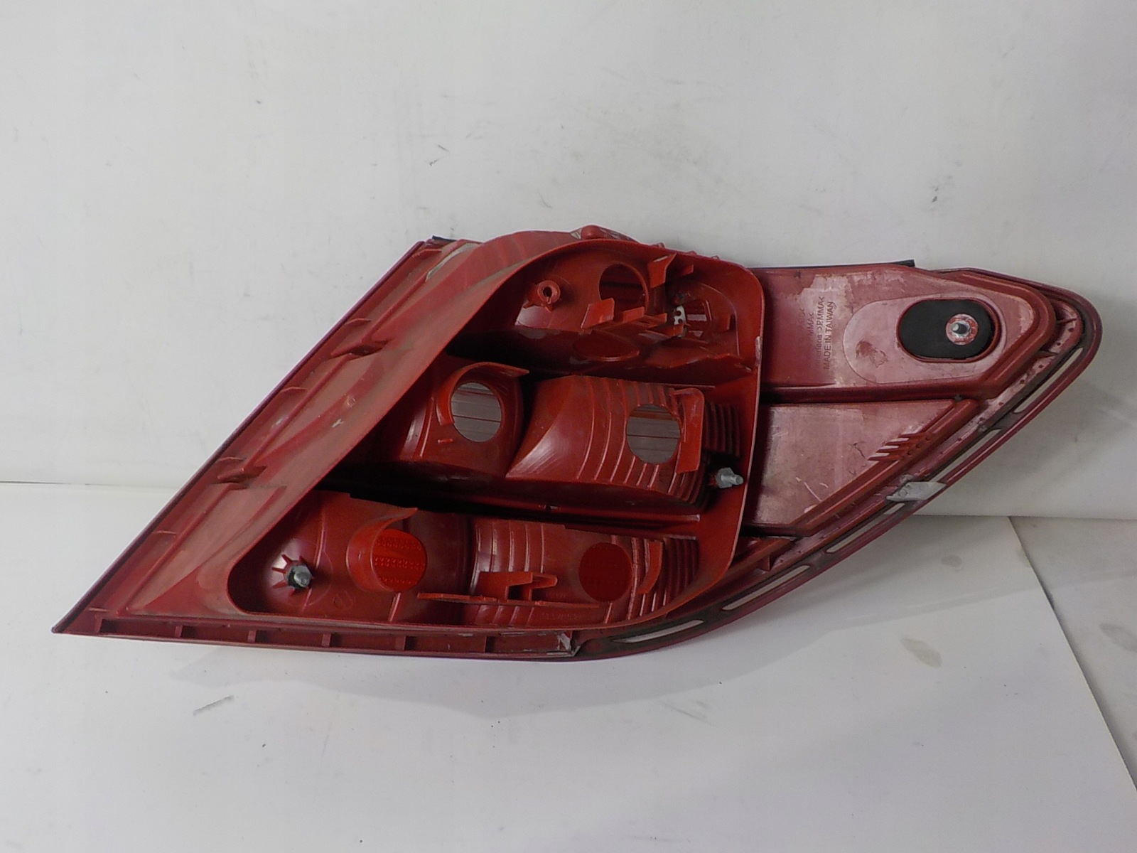MERCEDES-BENZ W204 sedan light left rear left rear part