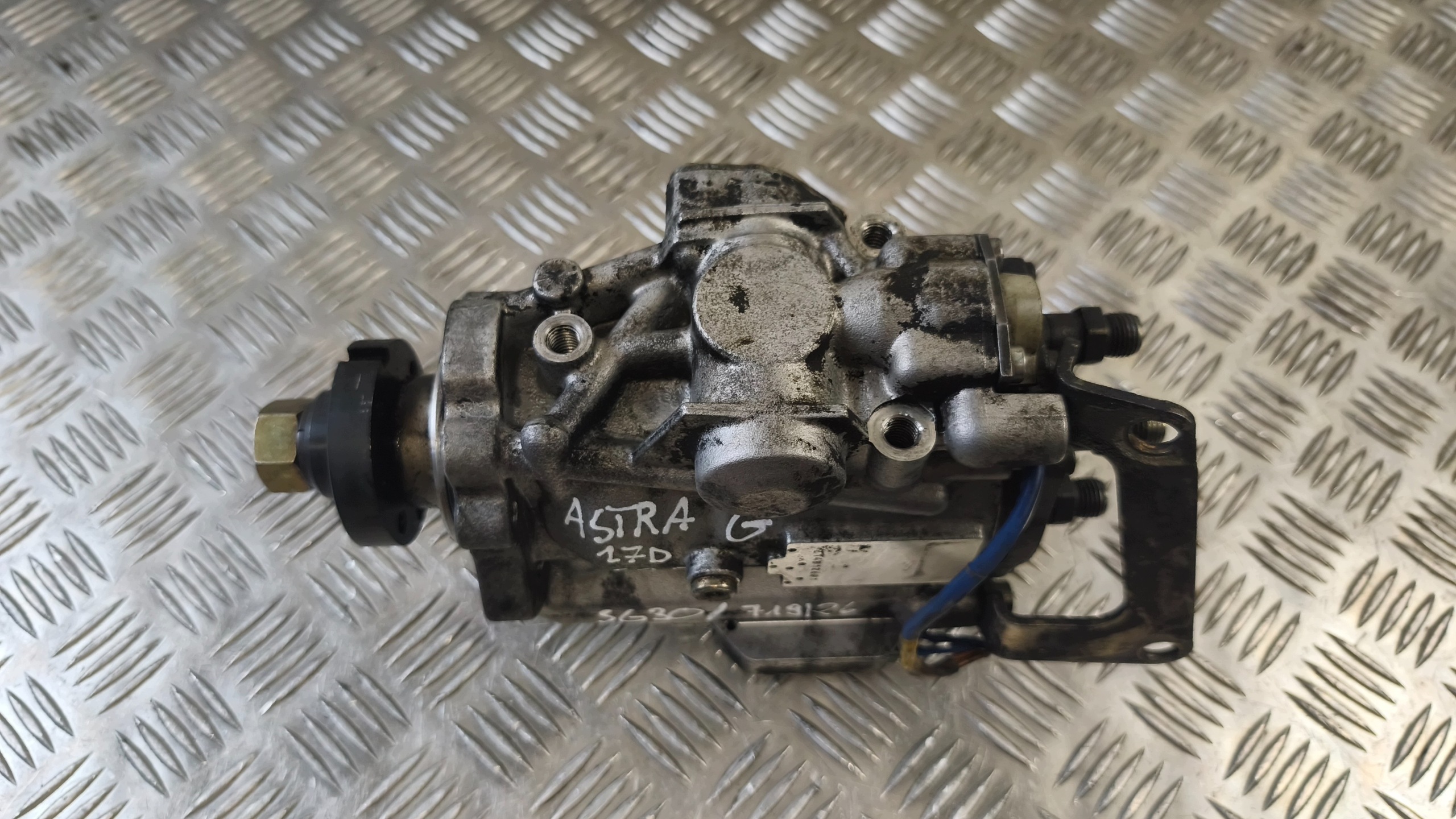Einspritzpumpe OPEL ASTRA 1.7D 2001r 047050405