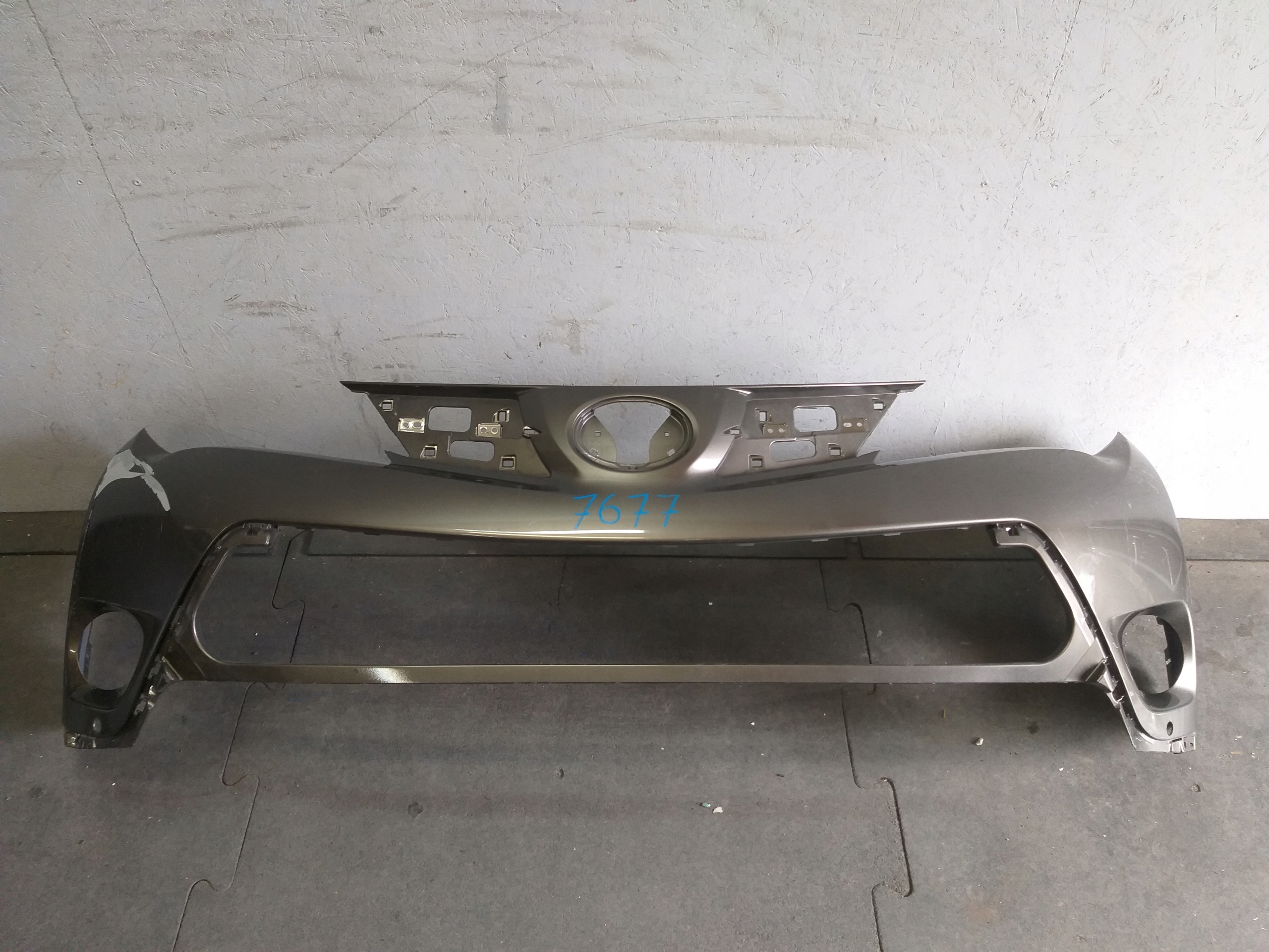 paraurti anteriore TOYOTA RAV 4 13