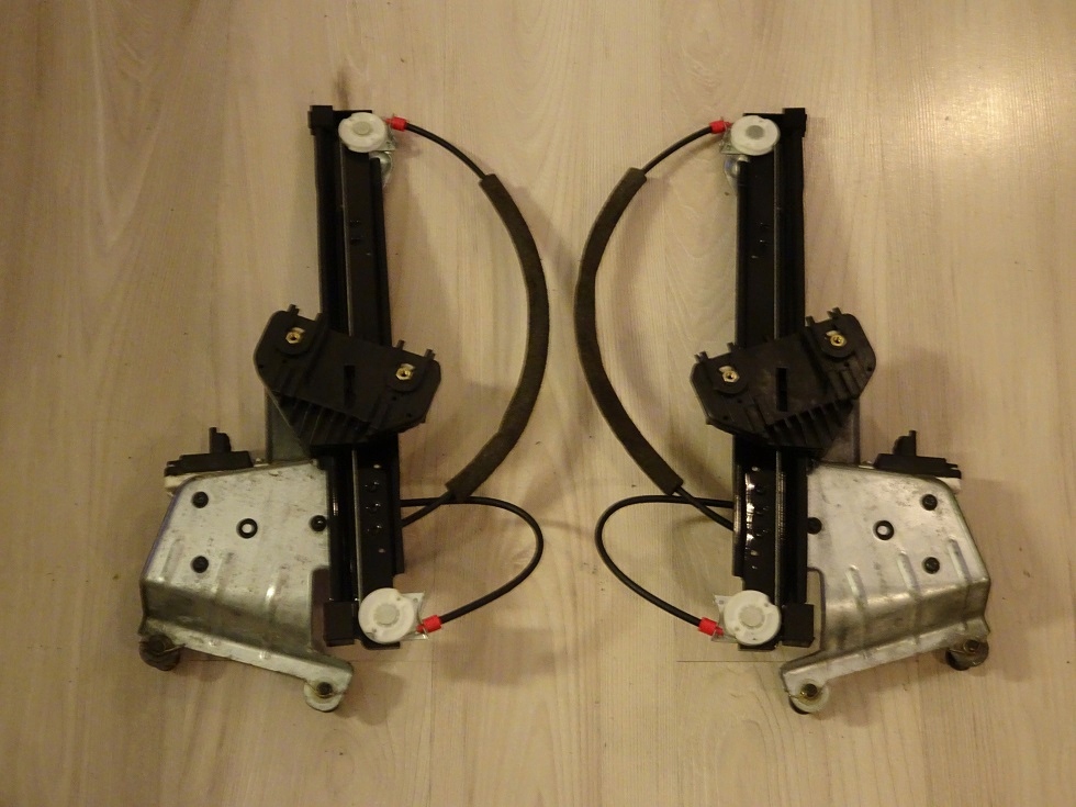 MITSUBISHI COLT CABRIO CZC PODNOŚNIK TYŁ PRAWY TP