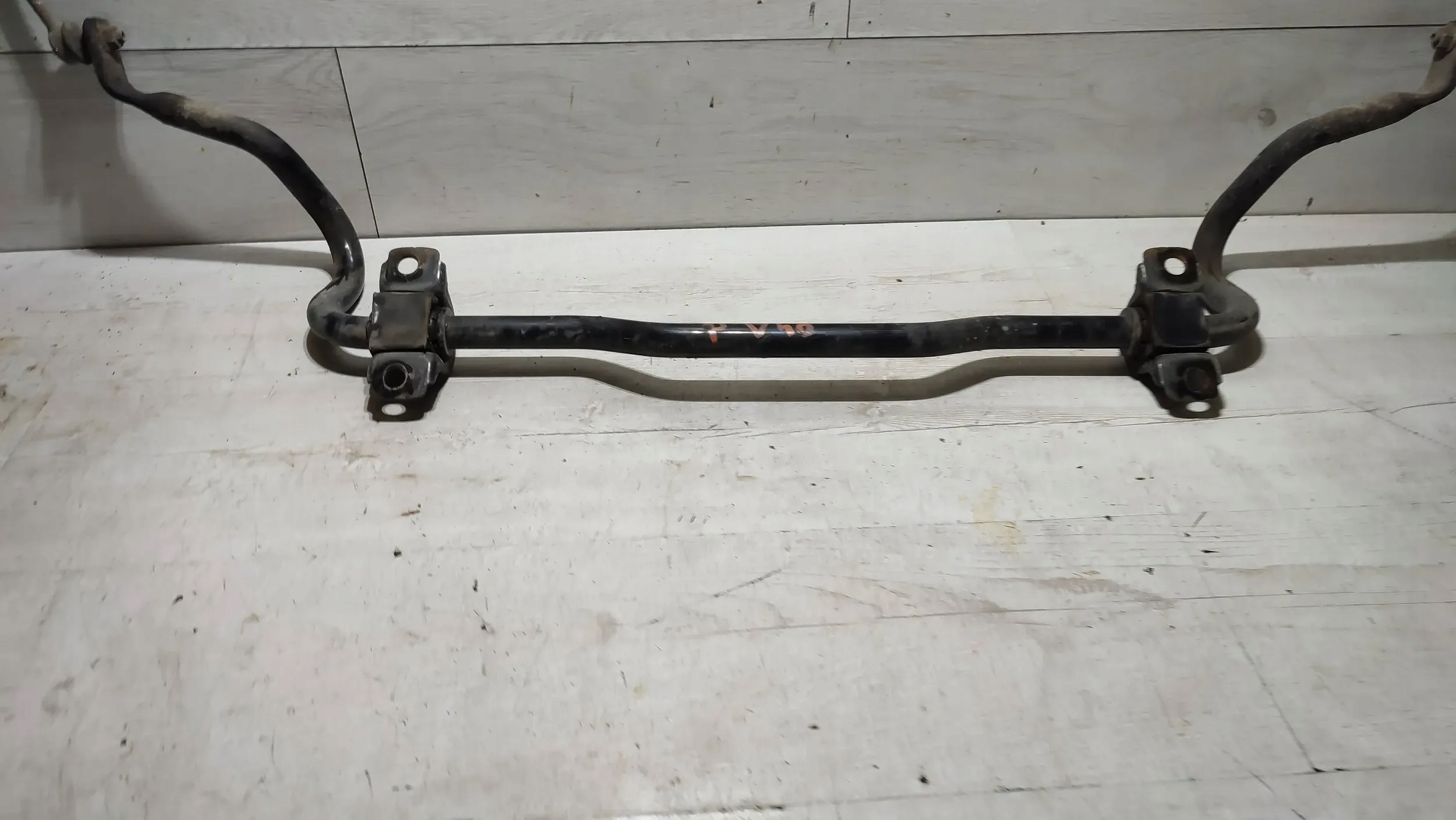 Volvo V40 II 2018r Z of the front stabilizer rod front