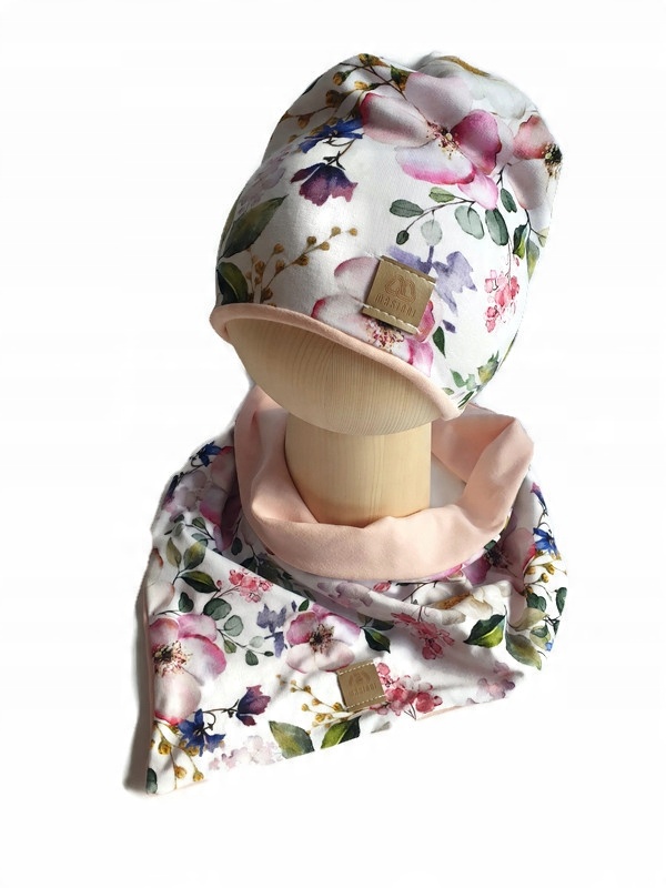 

Zestaw Czapka Chusta Róż Kwiaty 52-55cm