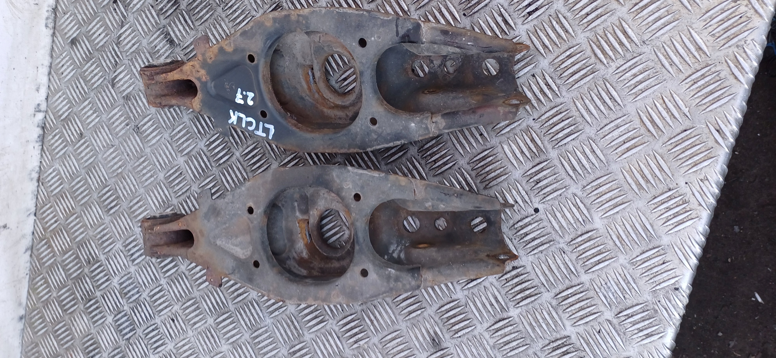 MERCEDES W209 CLK Querlenker heck links rechts