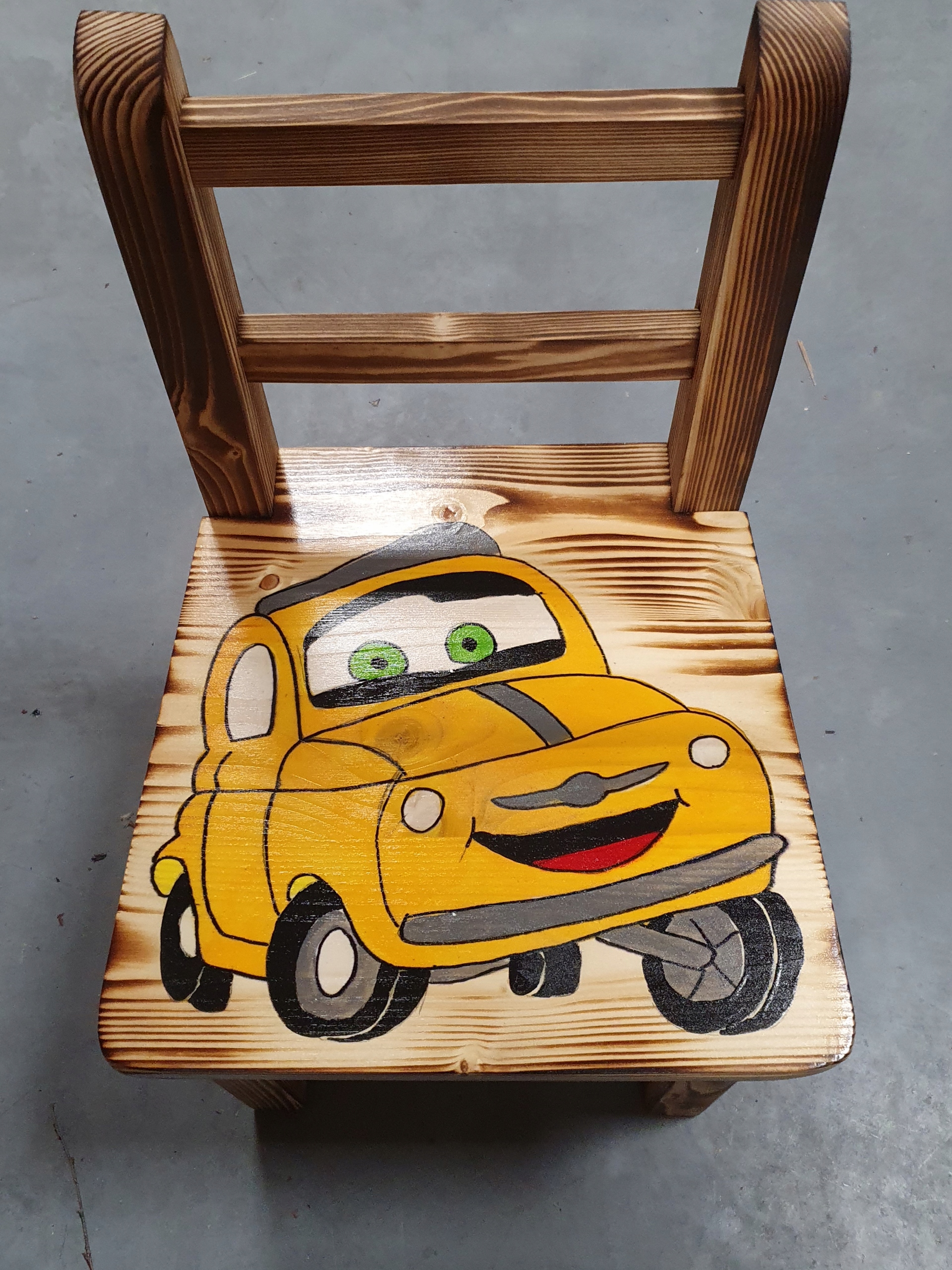 Drewniane krzesełko dziecięce -NOWOŚĆ Szerokość siedziska 27 cm