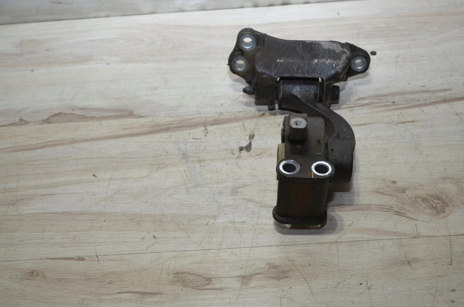 holder engine mount 3.5 V6 Nissan Murano Z51