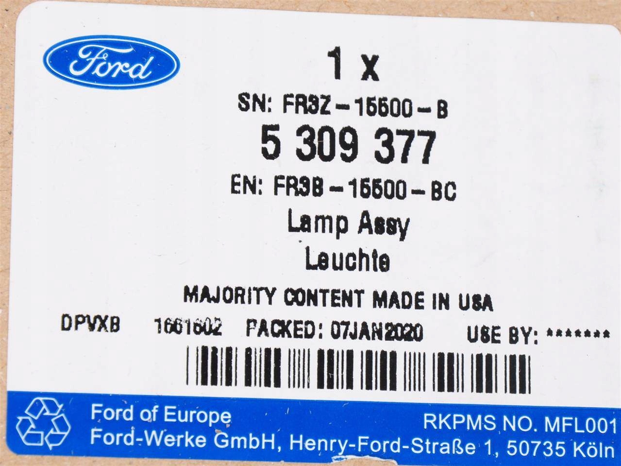 SWIATLO PRZECIWMGIELNE TYLNE MUSTANG 2015 17 EU Light Source Traditional halogen