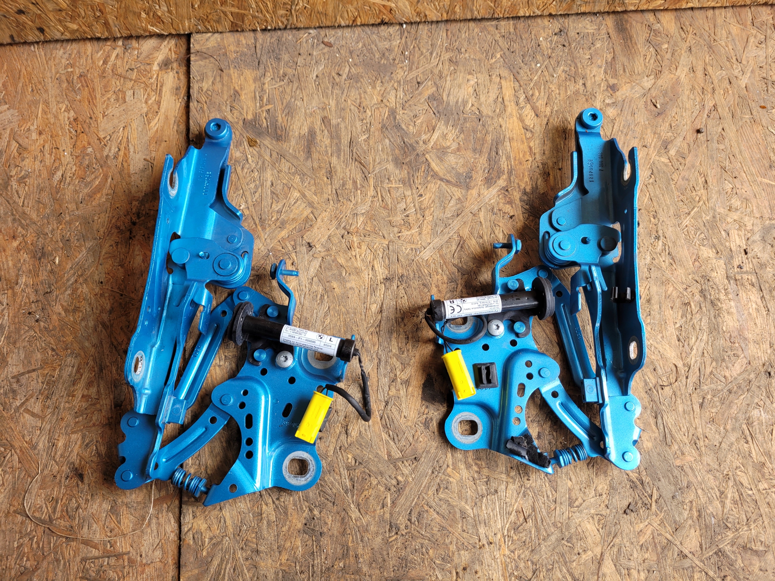 Cerniere cofano KOMPLET MINI COOPER F55 F56 NABOJE
