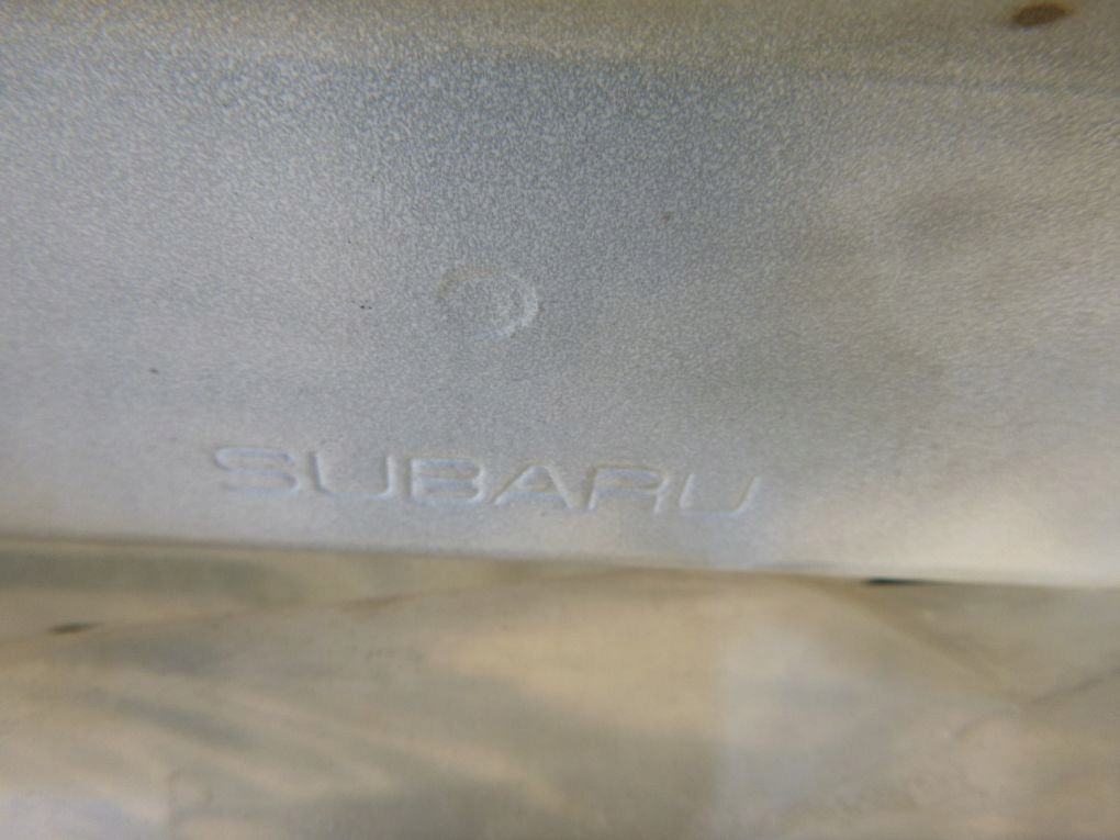 SUBARU LEGACY IV 4 door right rear. front