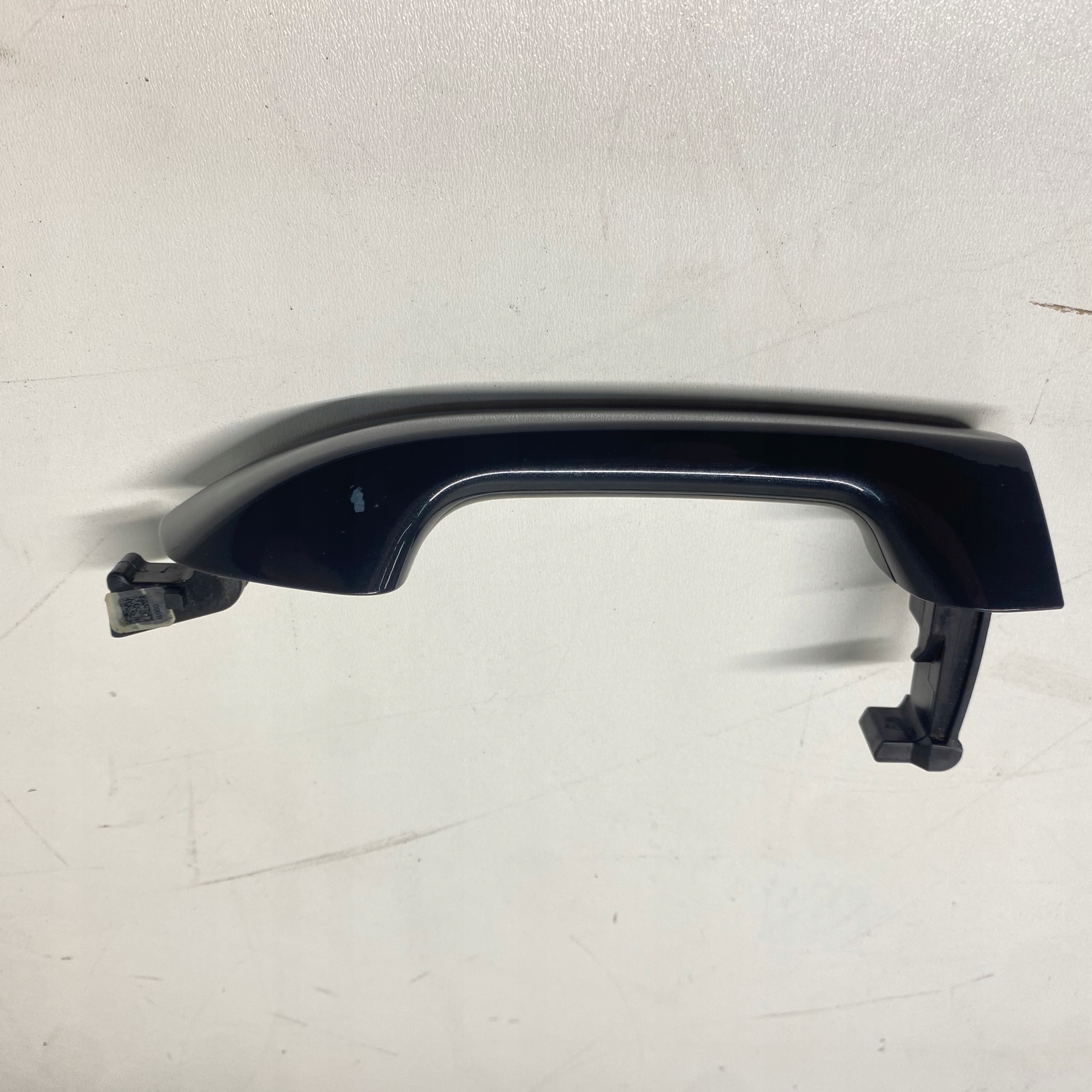 KIA XCEED X-CEED handle door right front H8 17-25