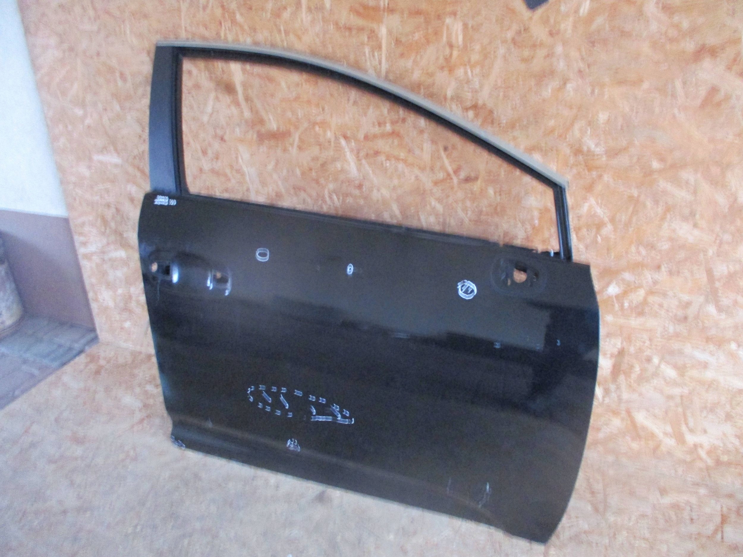 door front front right TOYOTA AVENSIS T27