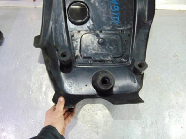 POKRYWA OBUDOWA SILNIKA VW SKODA 1.9 TDI Producent części SWAG