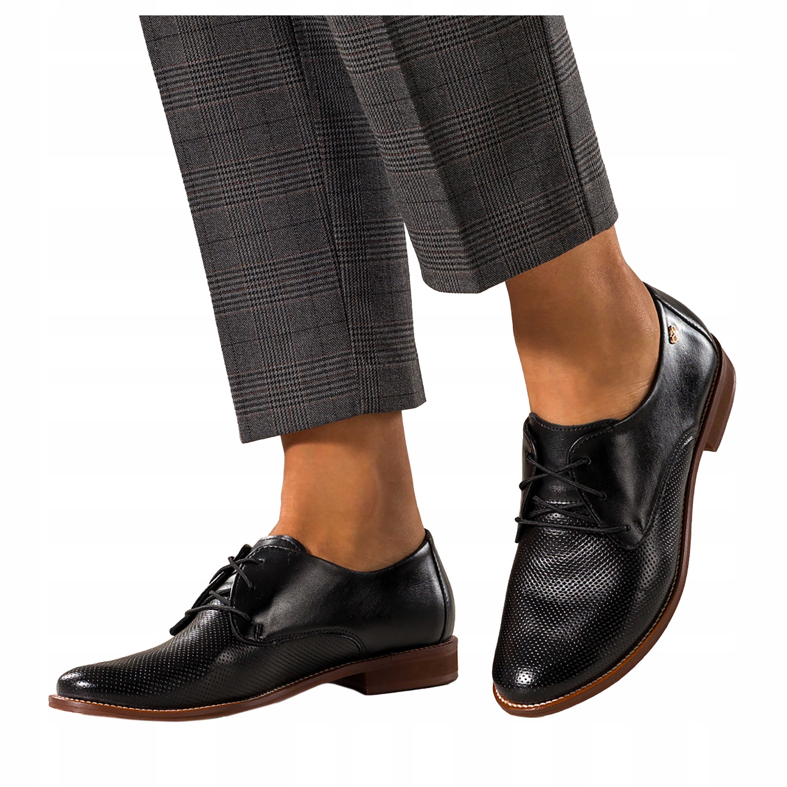 Polobotky Černé Dámské Kožené Pohodlné Šněrovací Zlatá Ozdoba Módní velikost 38