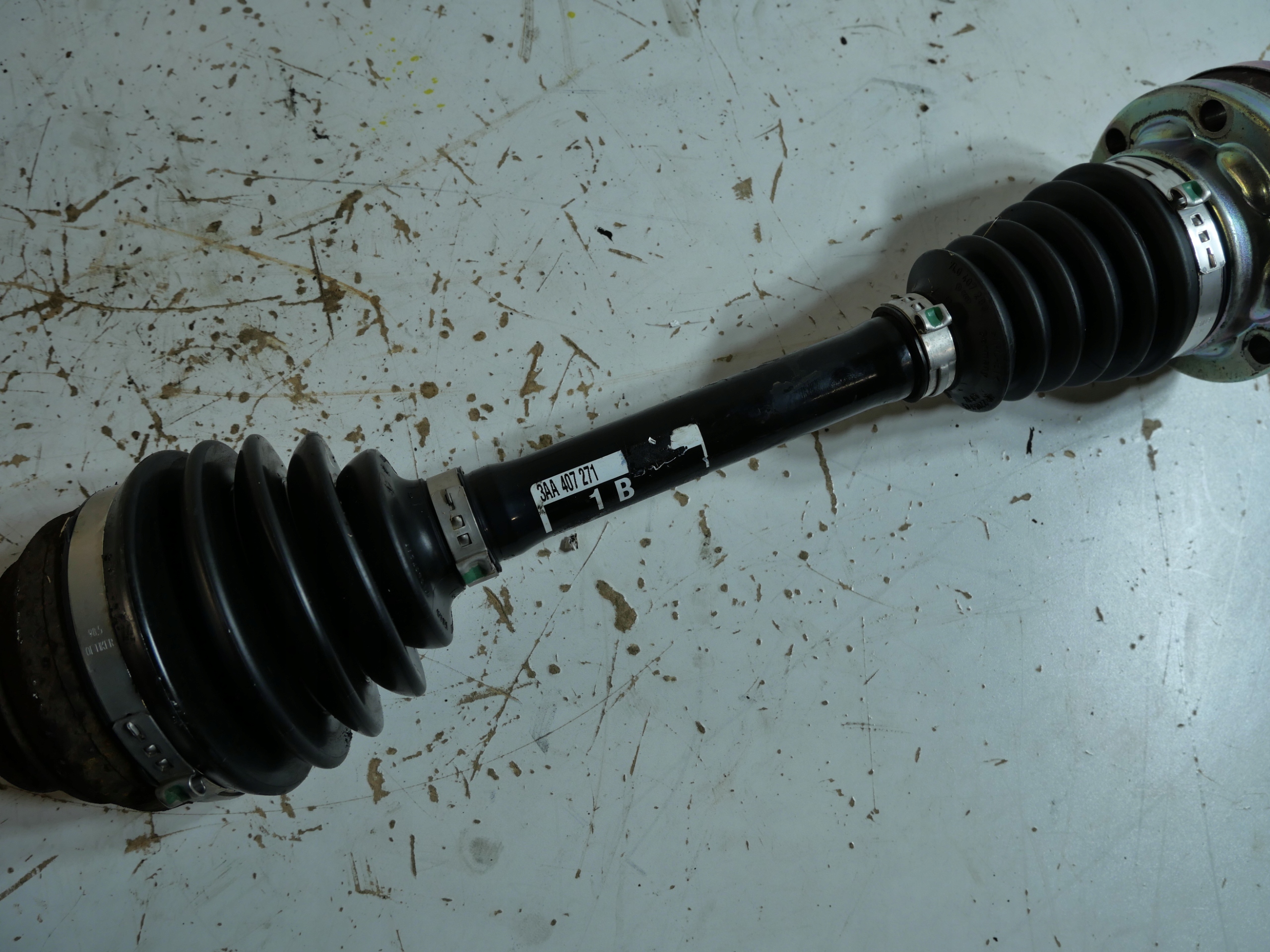 semi-axis left front AUDI SEAT SKODA 3AA407271
