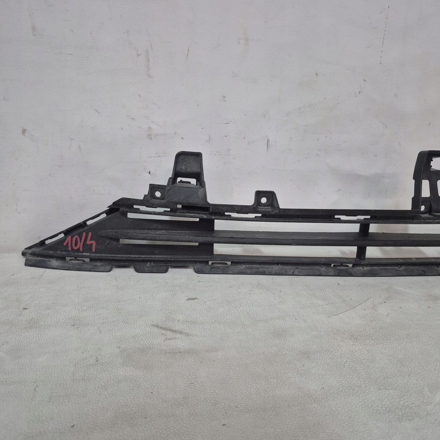 VOLVO S90 V90 20r. -> grid central of a bumper front 32345376
