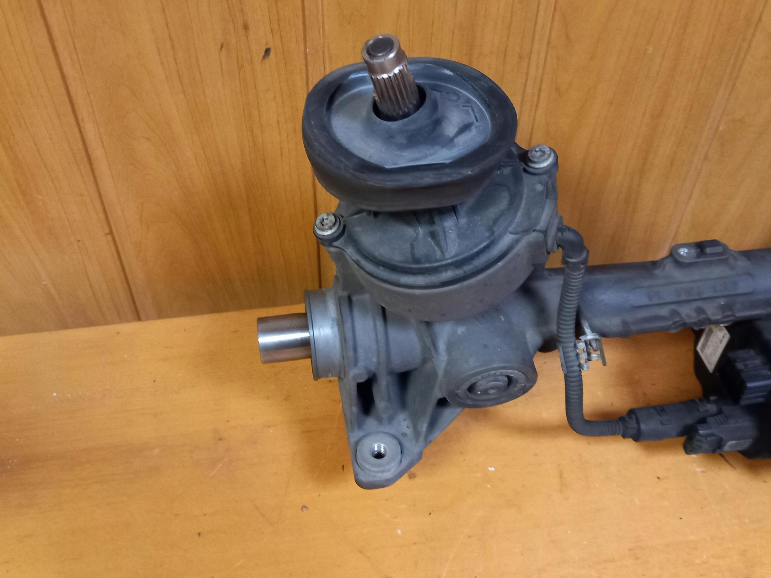 servo control VOLKSWAGEN GOLF plus 2.0 TDI 140KM 1K1423051CN