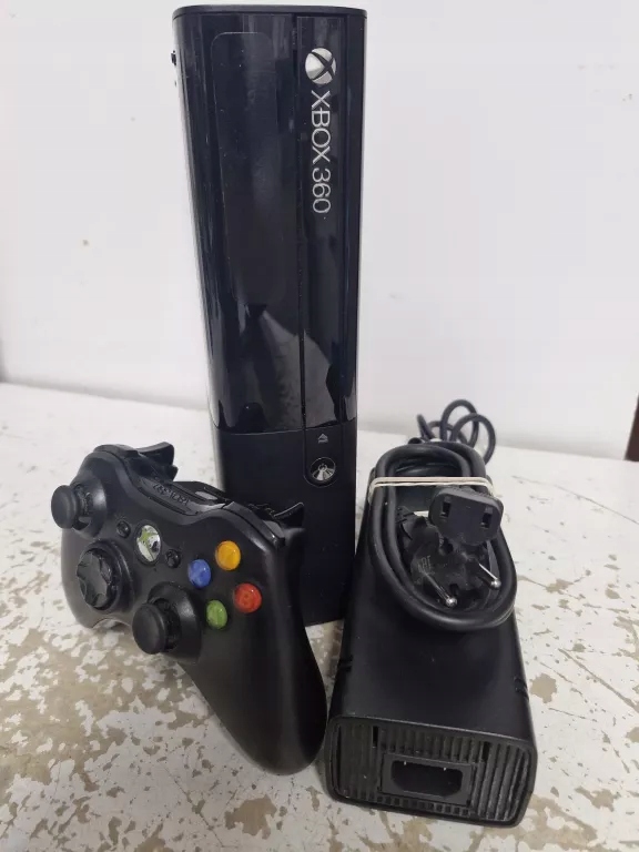 Консоль Microsoft Xbox 360 e черный