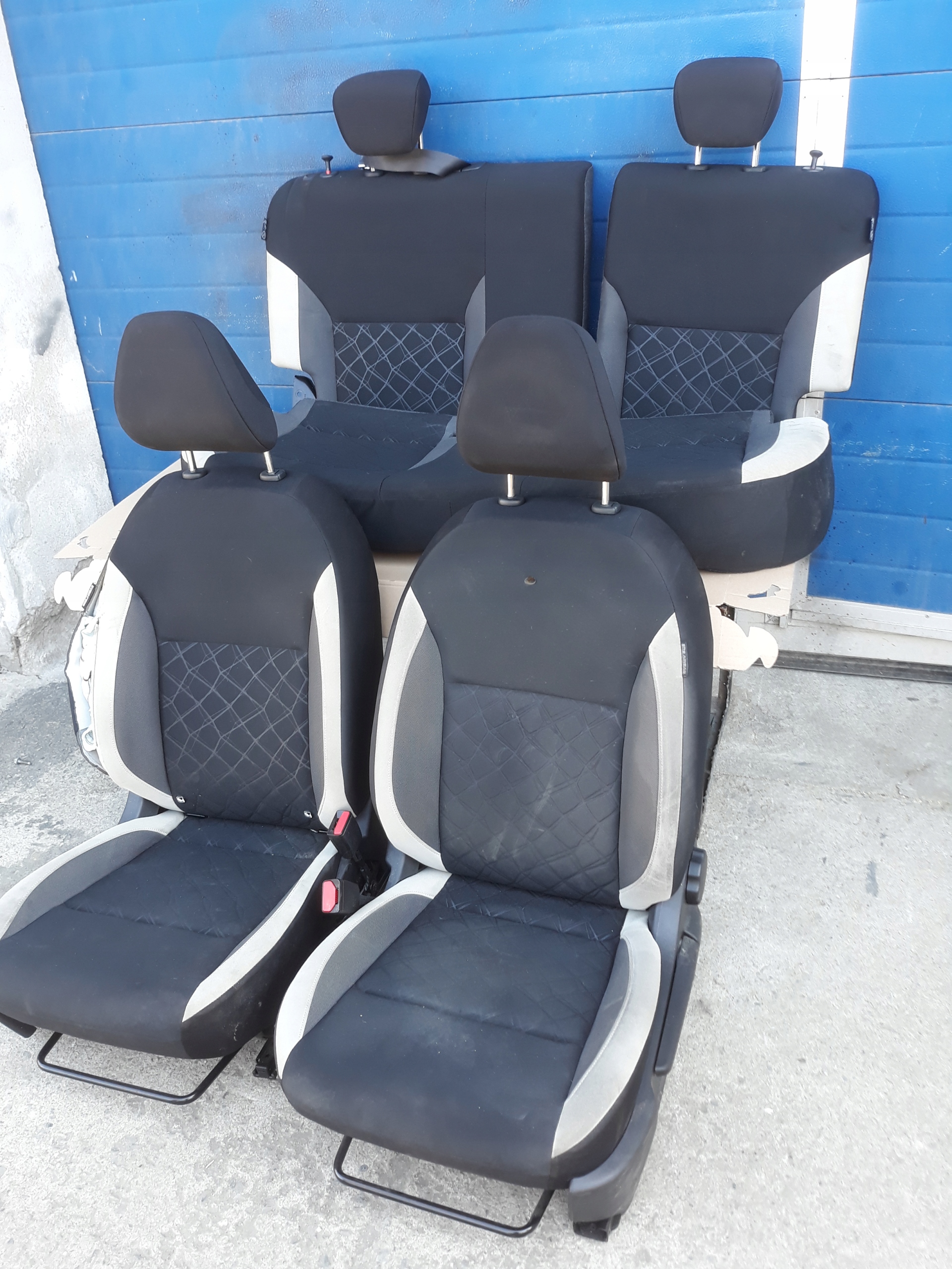 NISSAN MICRA K14 СИДЕНЬЯ КОМПЛЕКТ