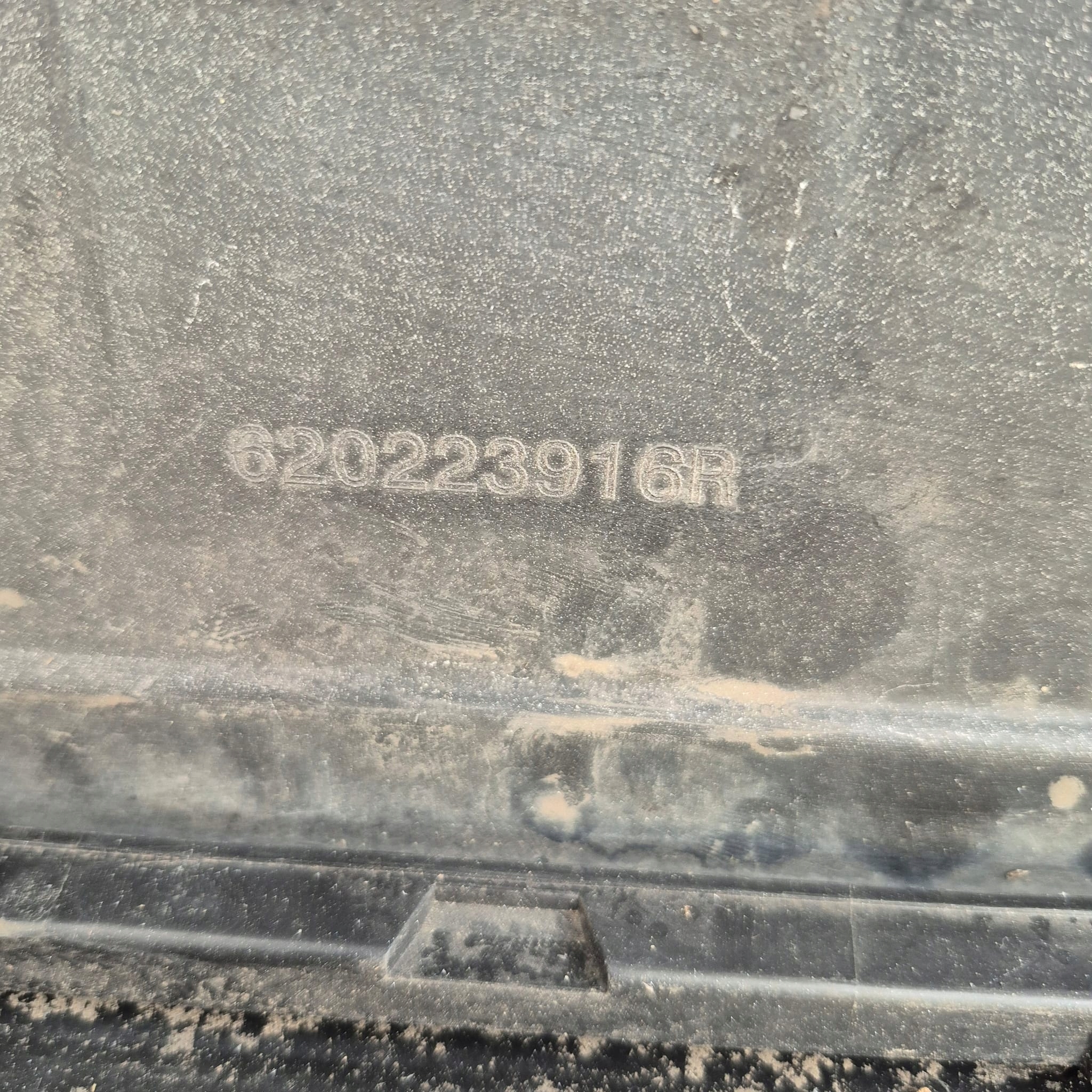 RENAULT TRAFIC III 3 OSOBOWY 14- bumper front front 620223916R