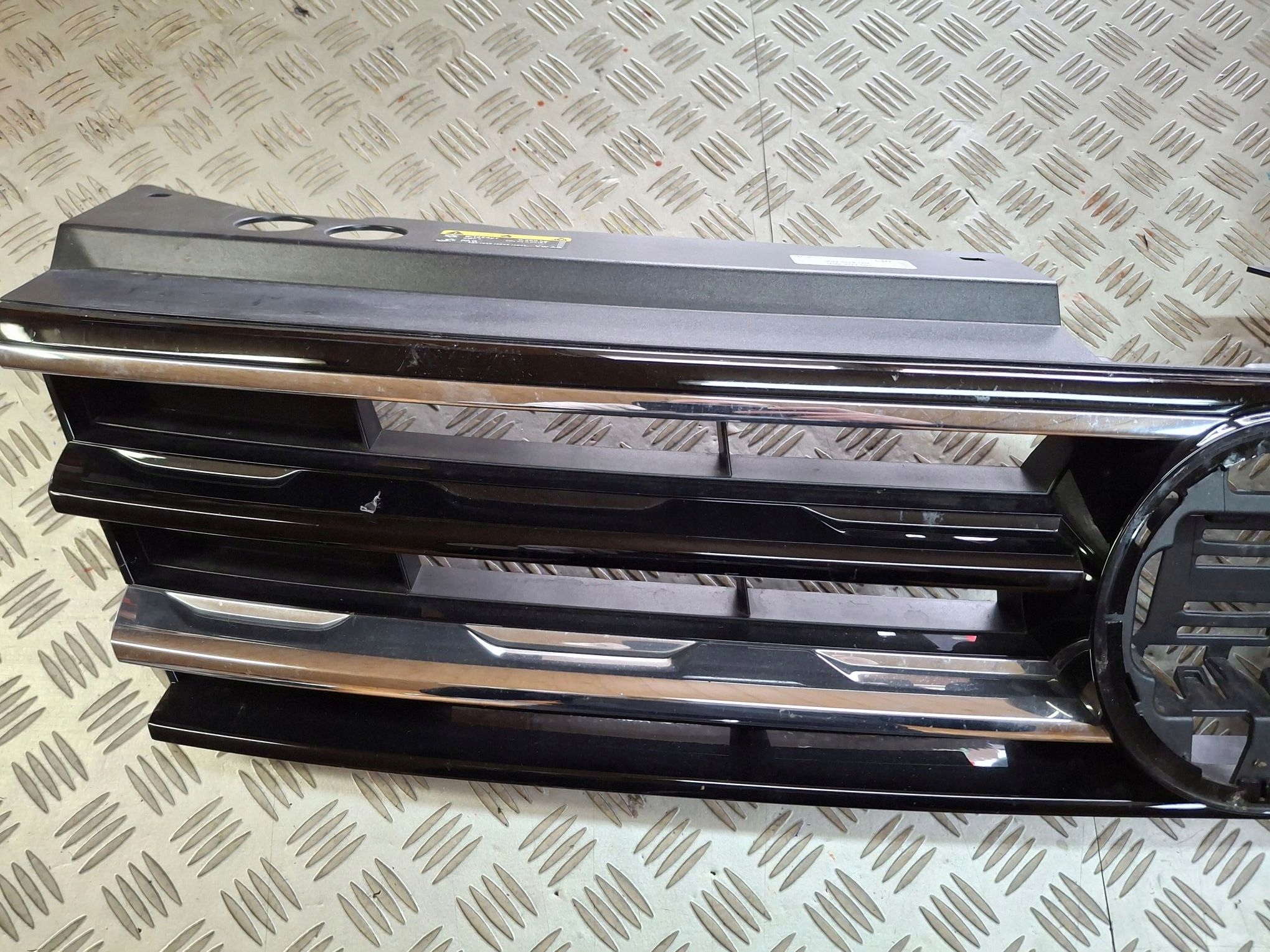 Grill Grill VW TIGUAN II 2015R->
