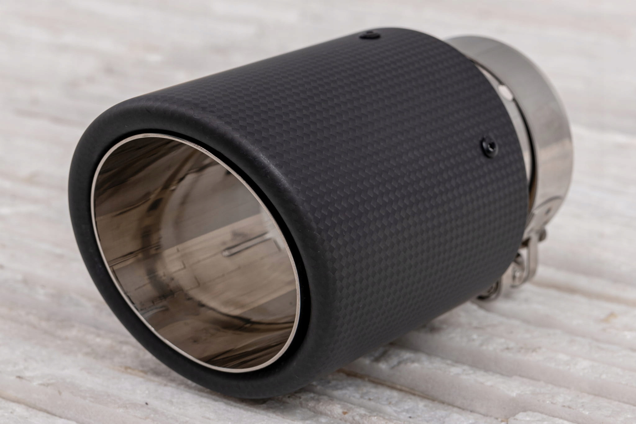 ALFA ROMEO 159 KOŃCÓWKA WYDECHU KARBON 64-67 MM Producent części Inny